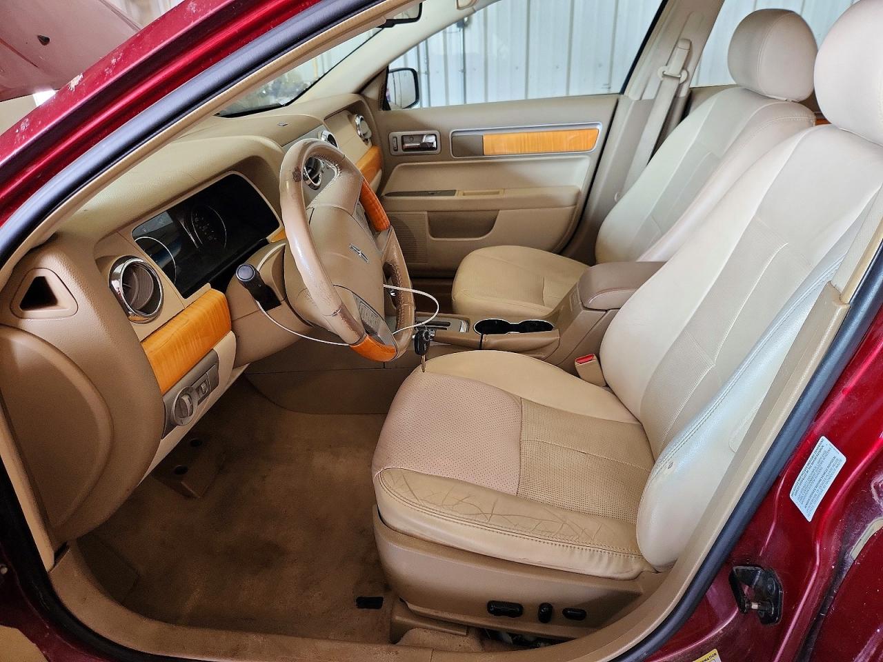 2006 Lincoln Zephyr Maroon vin: 3LNHM26156R639966