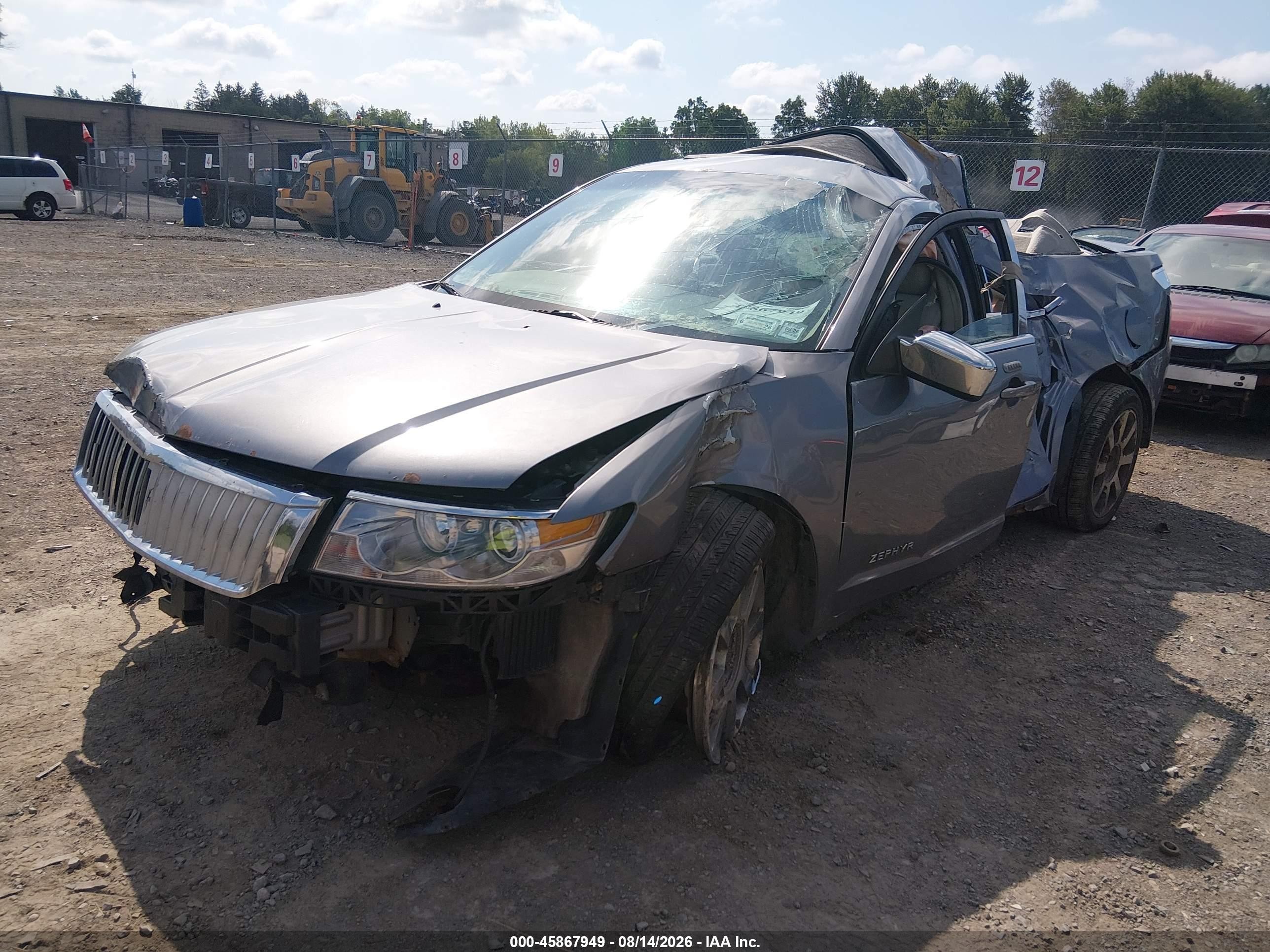 2006 Lincoln Zephyr   Серебряный vin: 3LNHM26176R631609