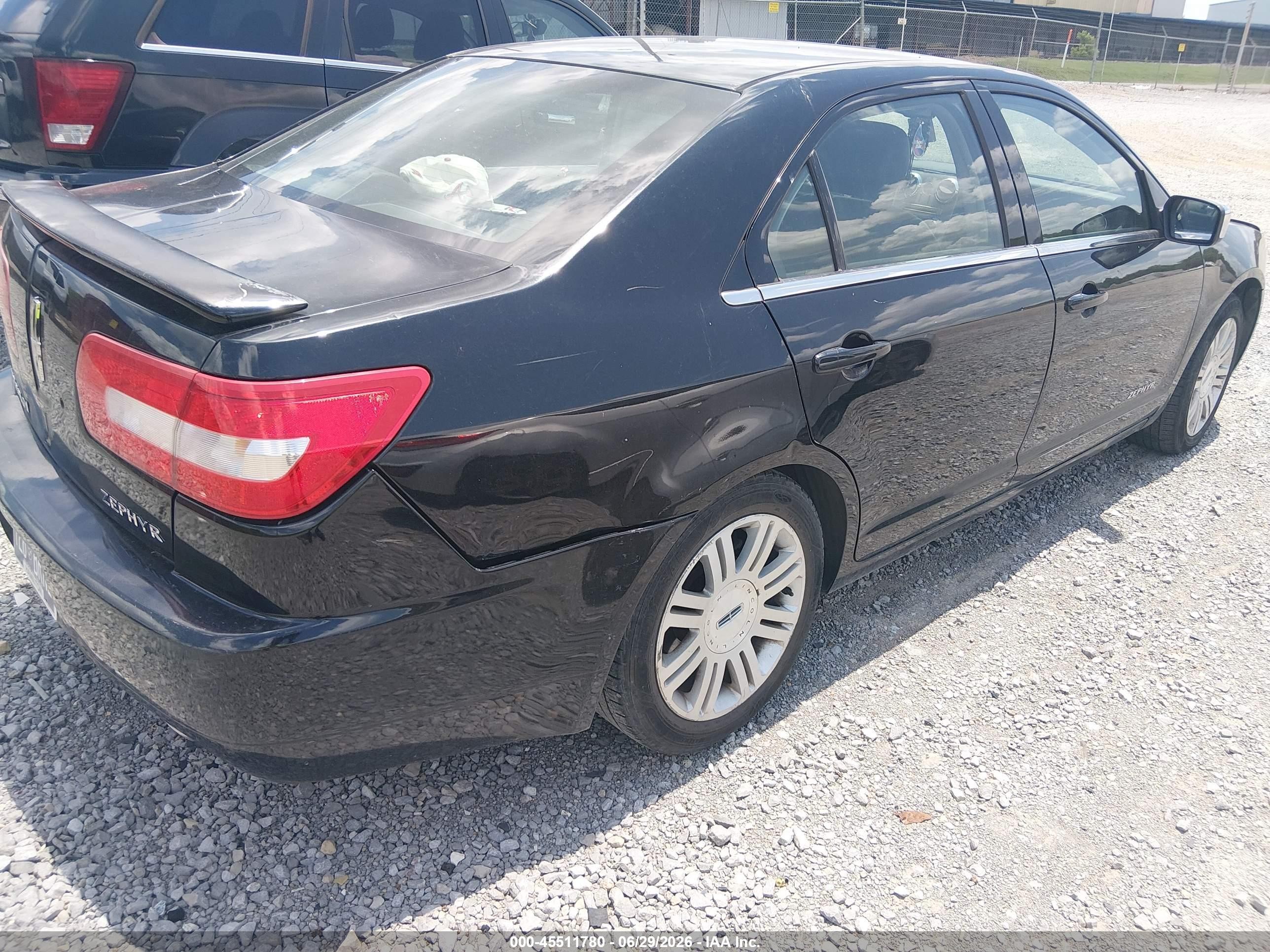 2006 Lincoln Zephyr   Black vin: 3LNHM26186R643798