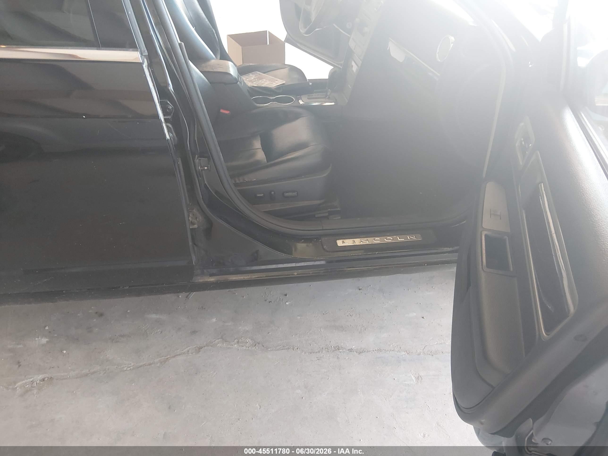 2006 Lincoln Zephyr   Black vin: 3LNHM26186R643798