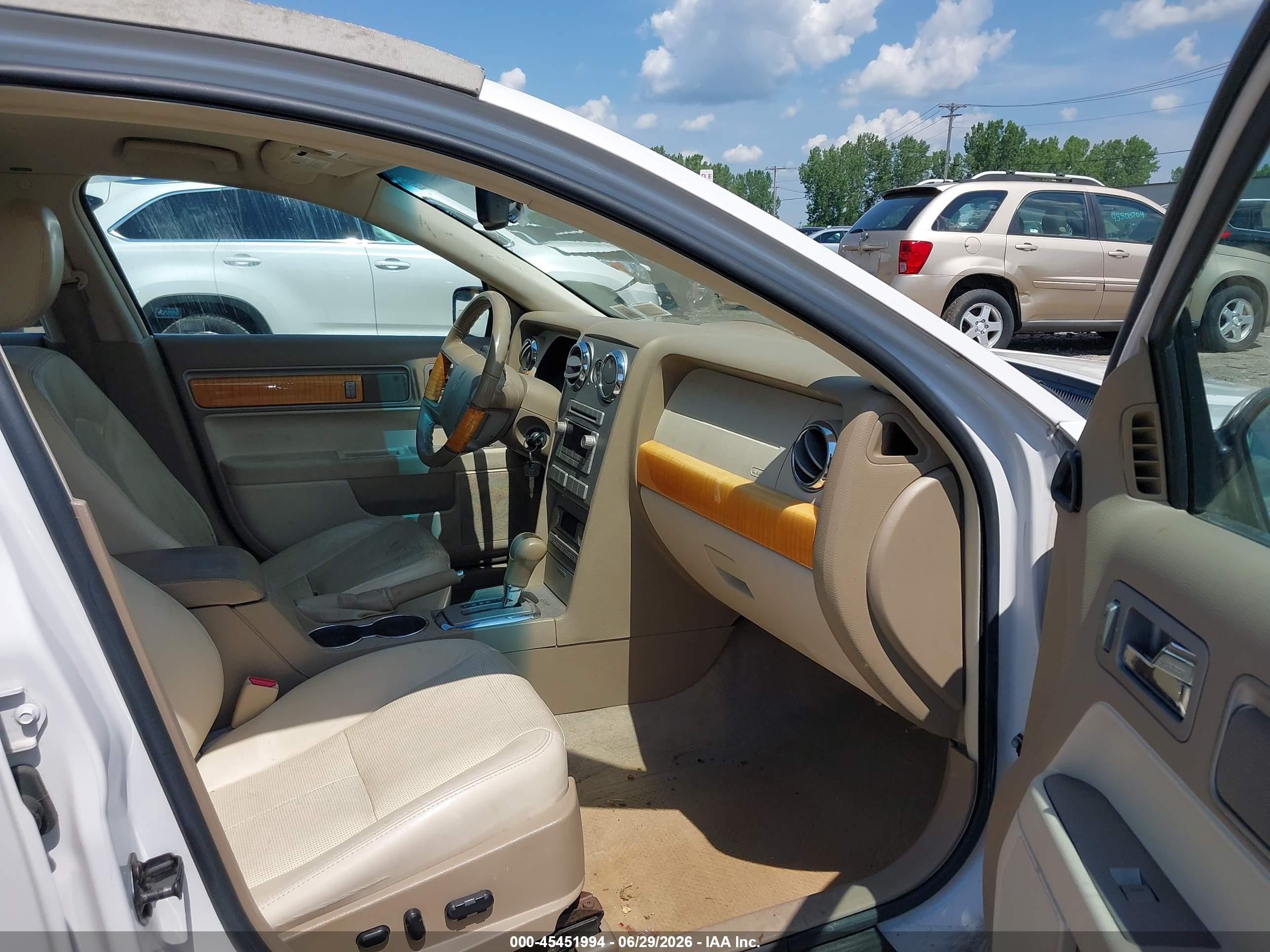 2009 Lincoln Mkz   White vin: 3LNHM26T09R602152