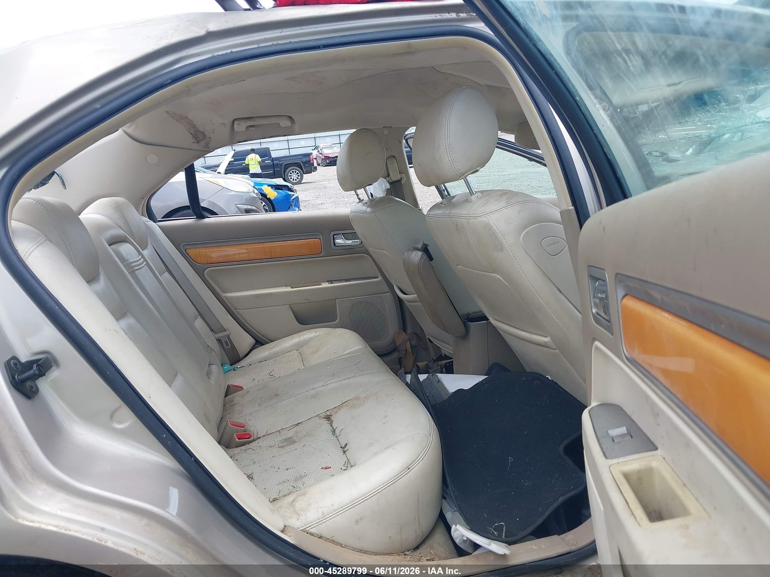 2008 Lincoln Mkz   Gold vin: 3LNHM26T28R622160