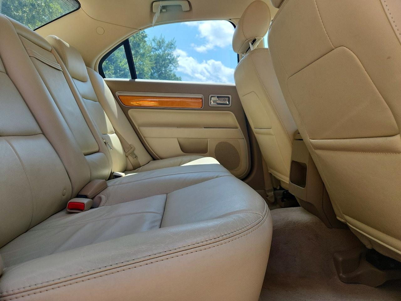 2007 Lincoln Mkz Beige vin: 3LNHM28T57R629678