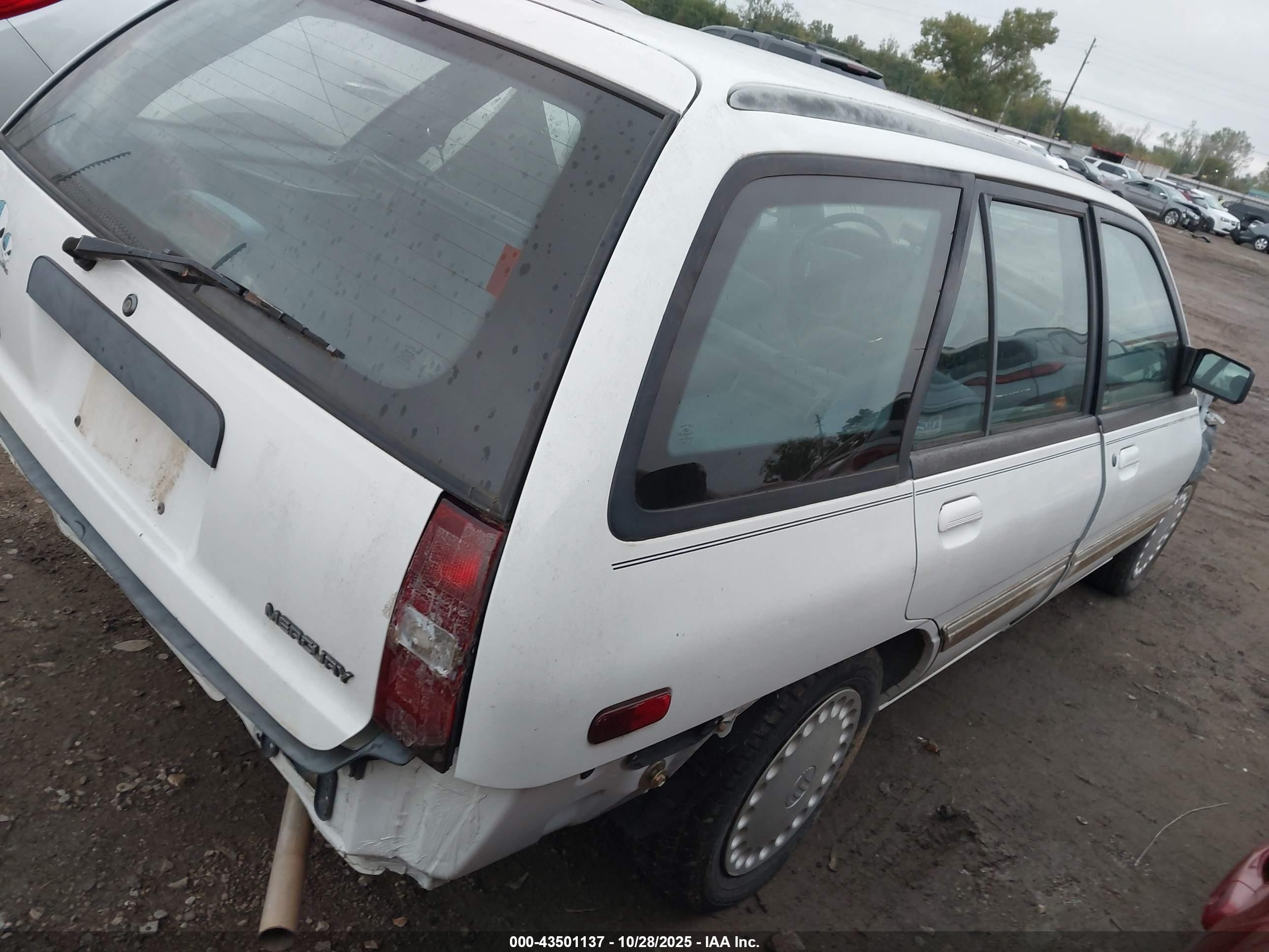 1994 Mercury Tracer Trio White vin: 3MARM15J8RR606940