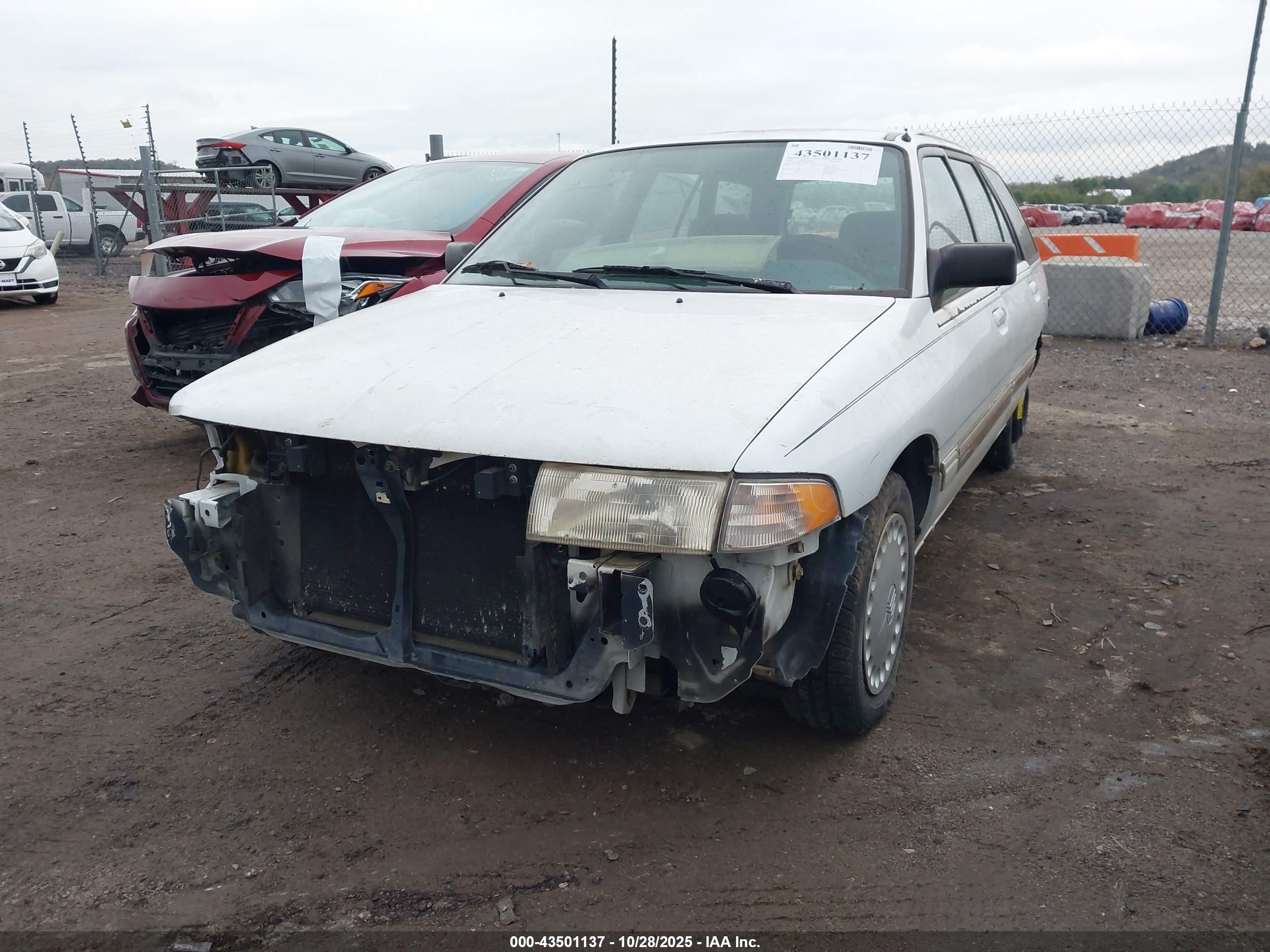 1994 Mercury Tracer Trio White vin: 3MARM15J8RR606940