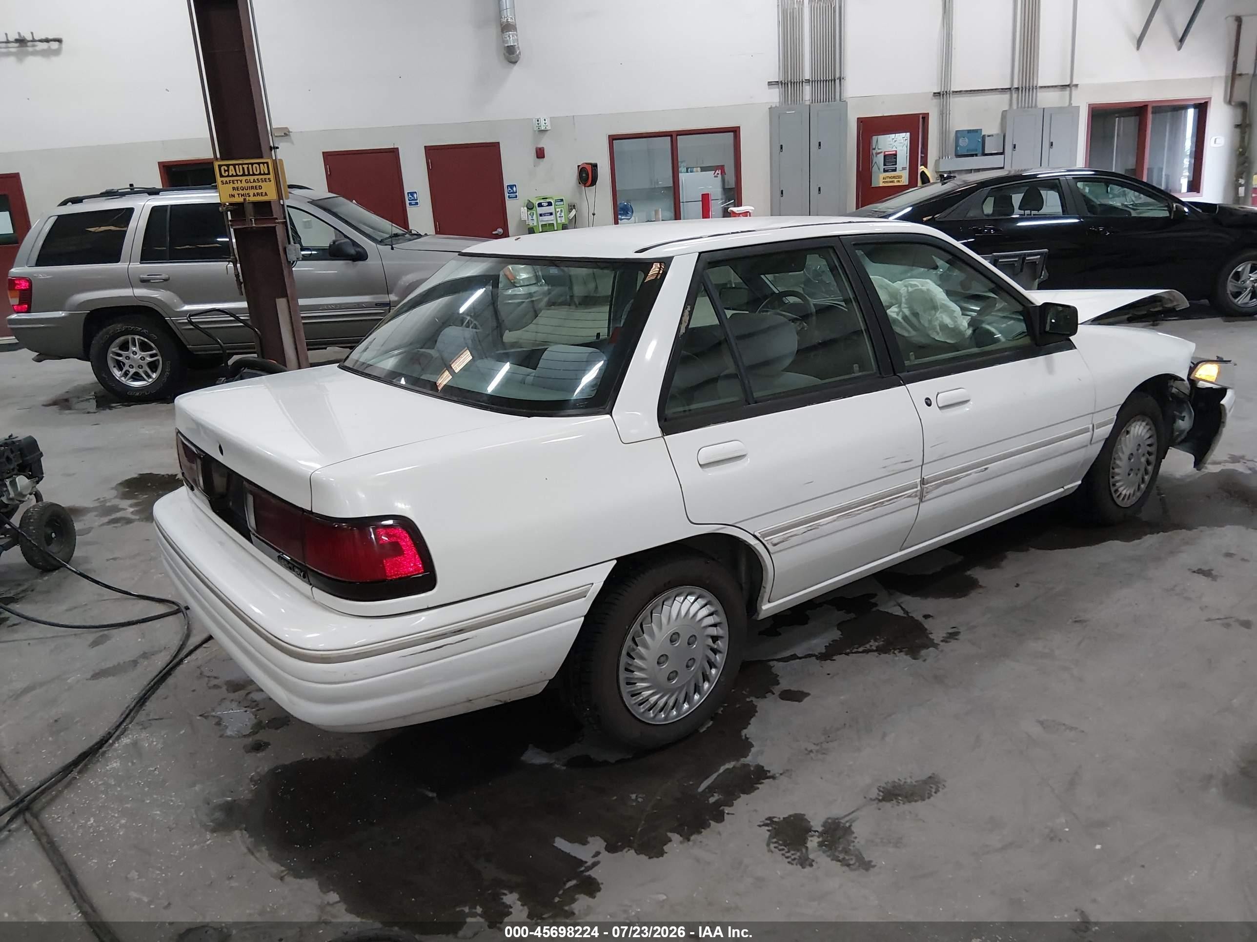 1995 Mercury Tracer Trio Белый vin: 3MASM10J5SR644298