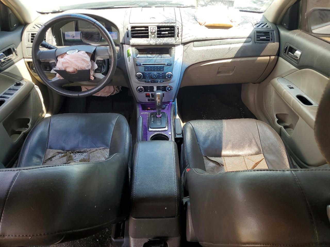 2010 Mercury Milan Hybrid Silver vin: 3MEDM0L32AR613121