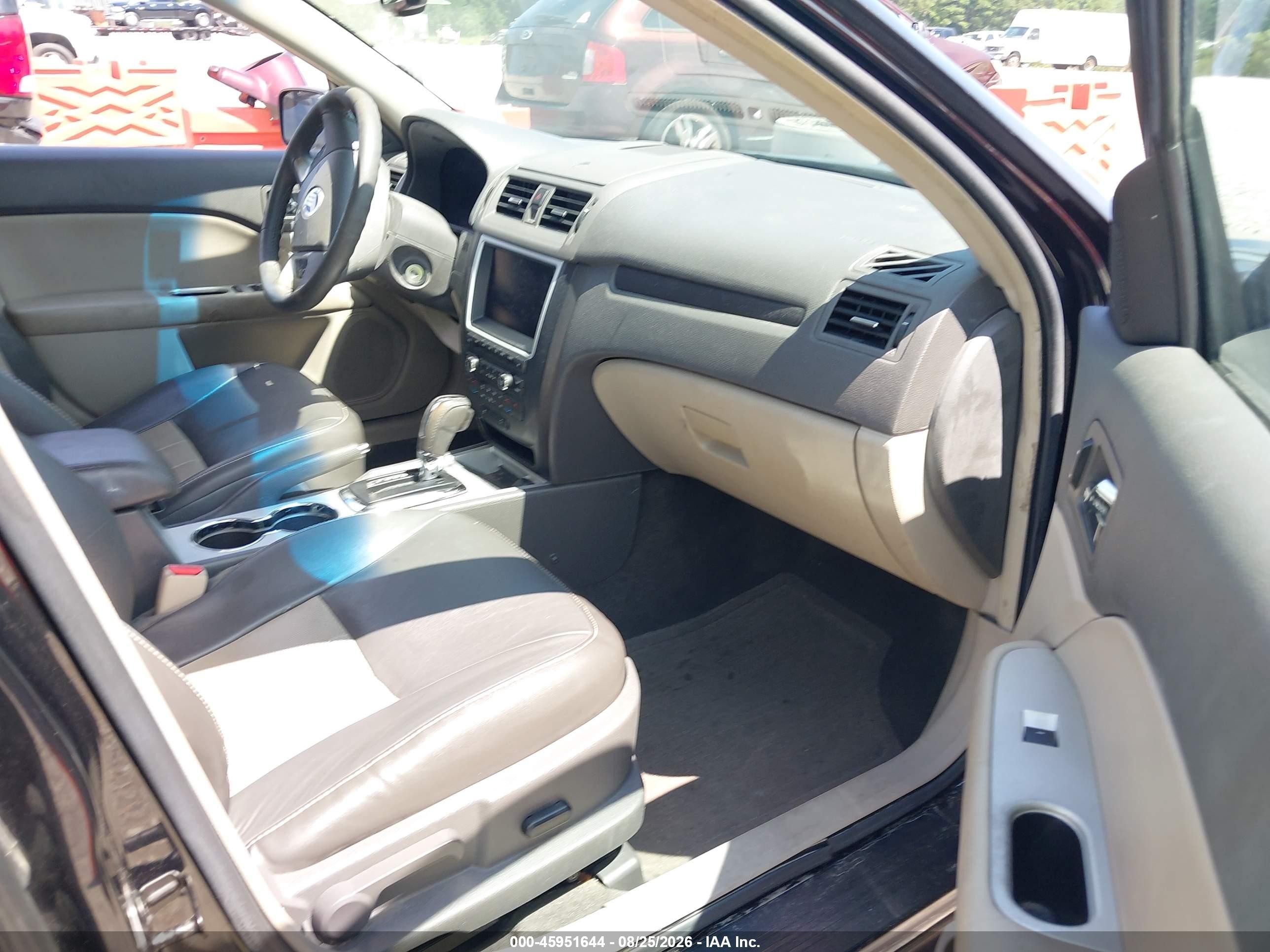 2010 Mercury Milan Hybrid Black vin: 3MEDM0L33AR628100