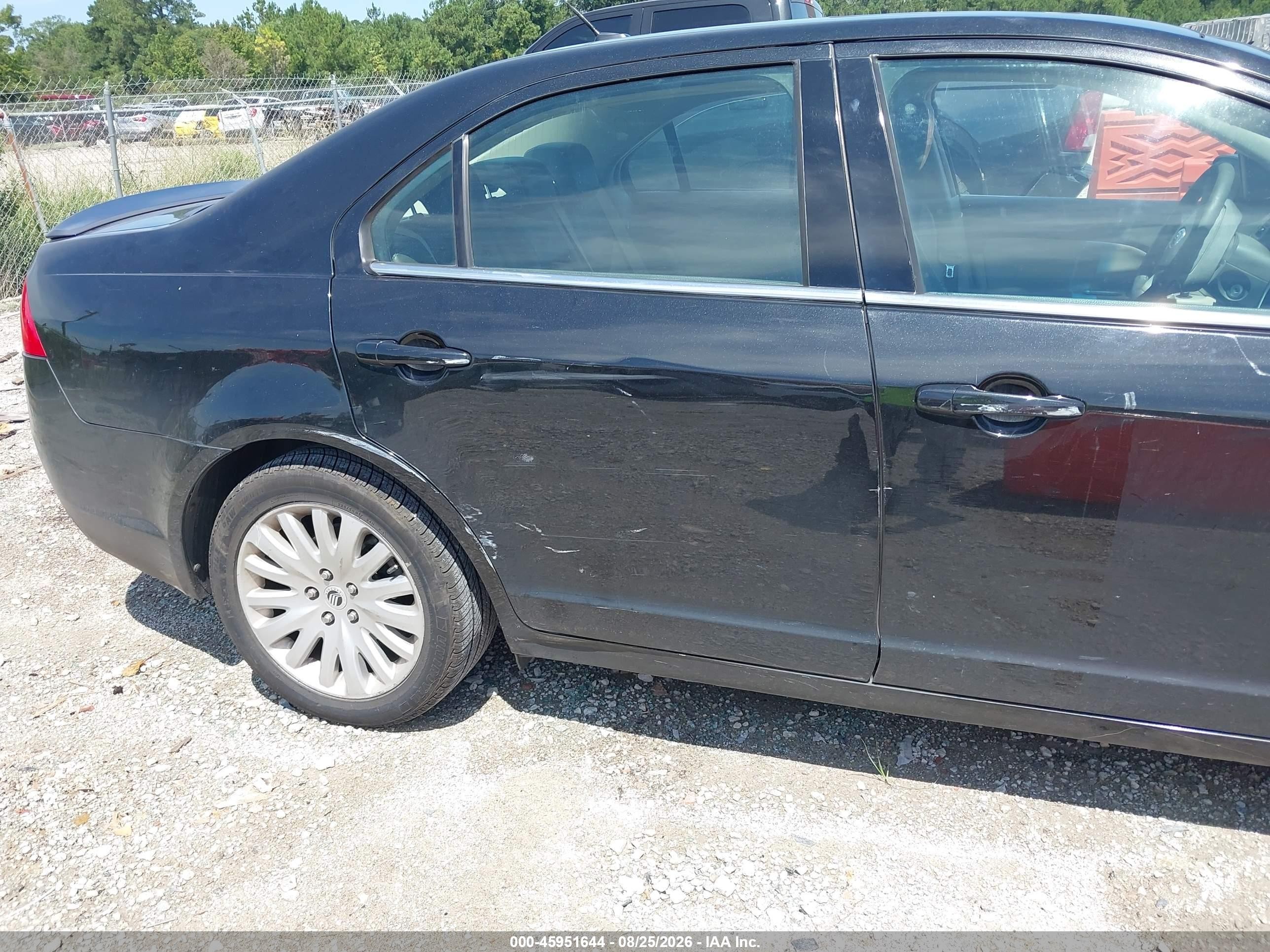 2010 Mercury Milan Hybrid Black vin: 3MEDM0L33AR628100