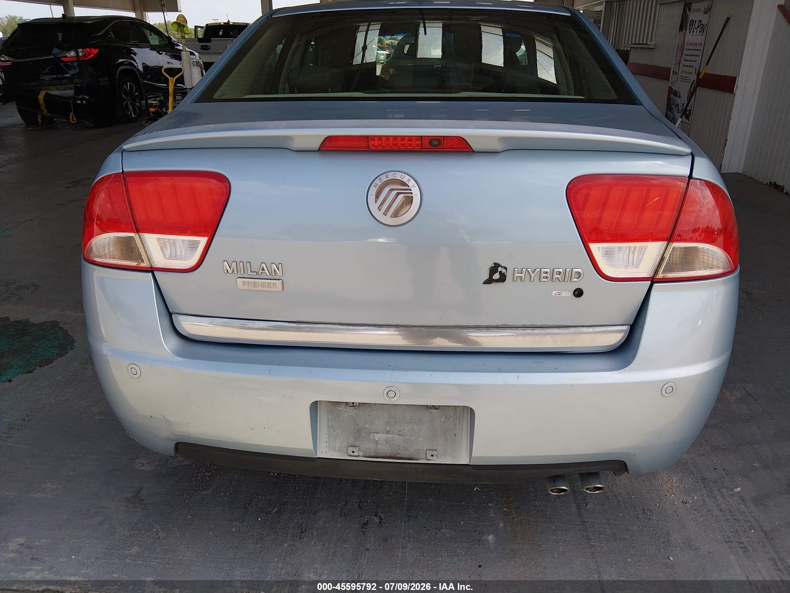 2010 Mercury Milan Hybrid   Blue vin: 3MEDM0L39AR613195