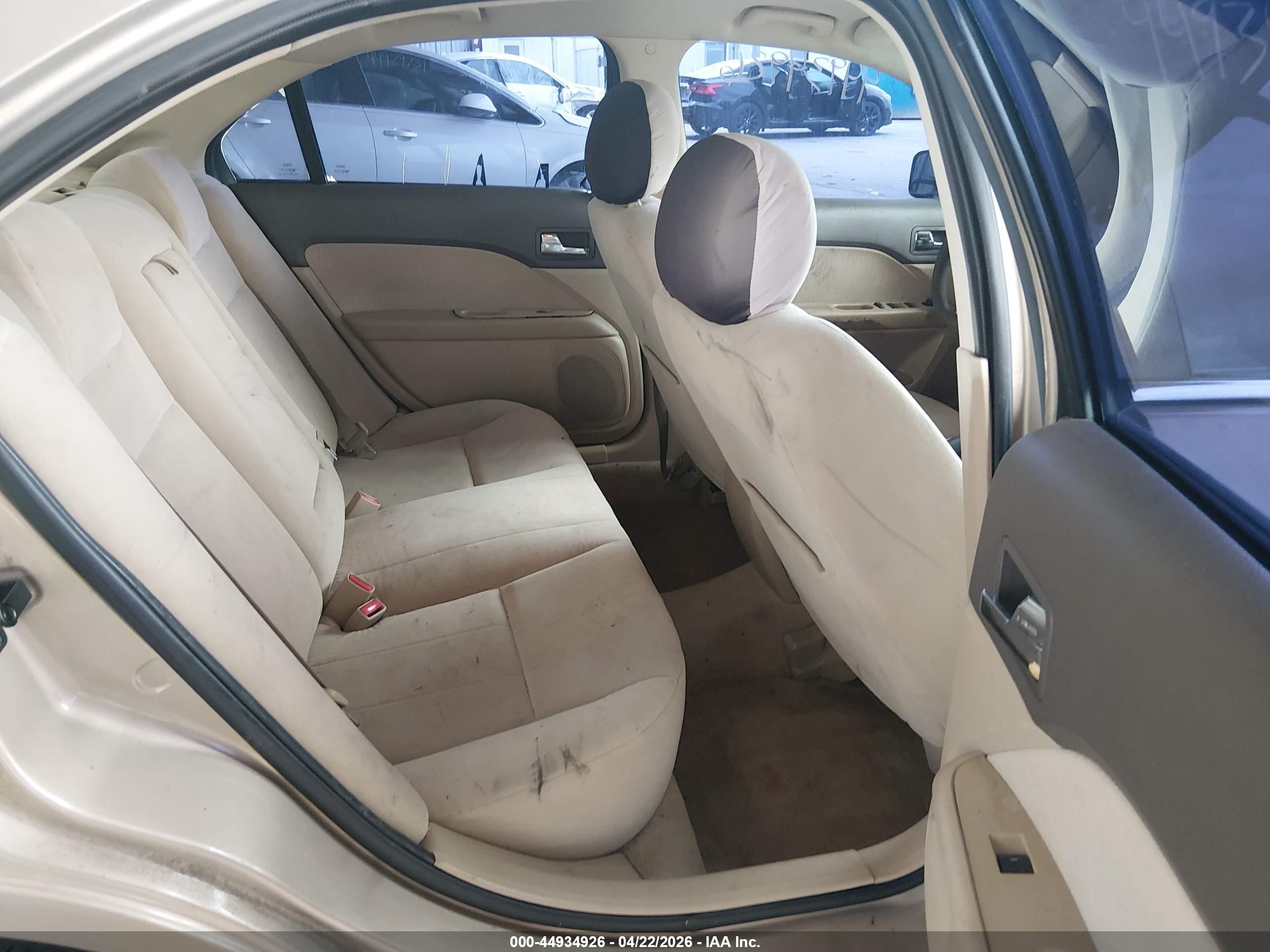 2006 Mercury Milan V6 Tan vin: 3MEFM07116R616200