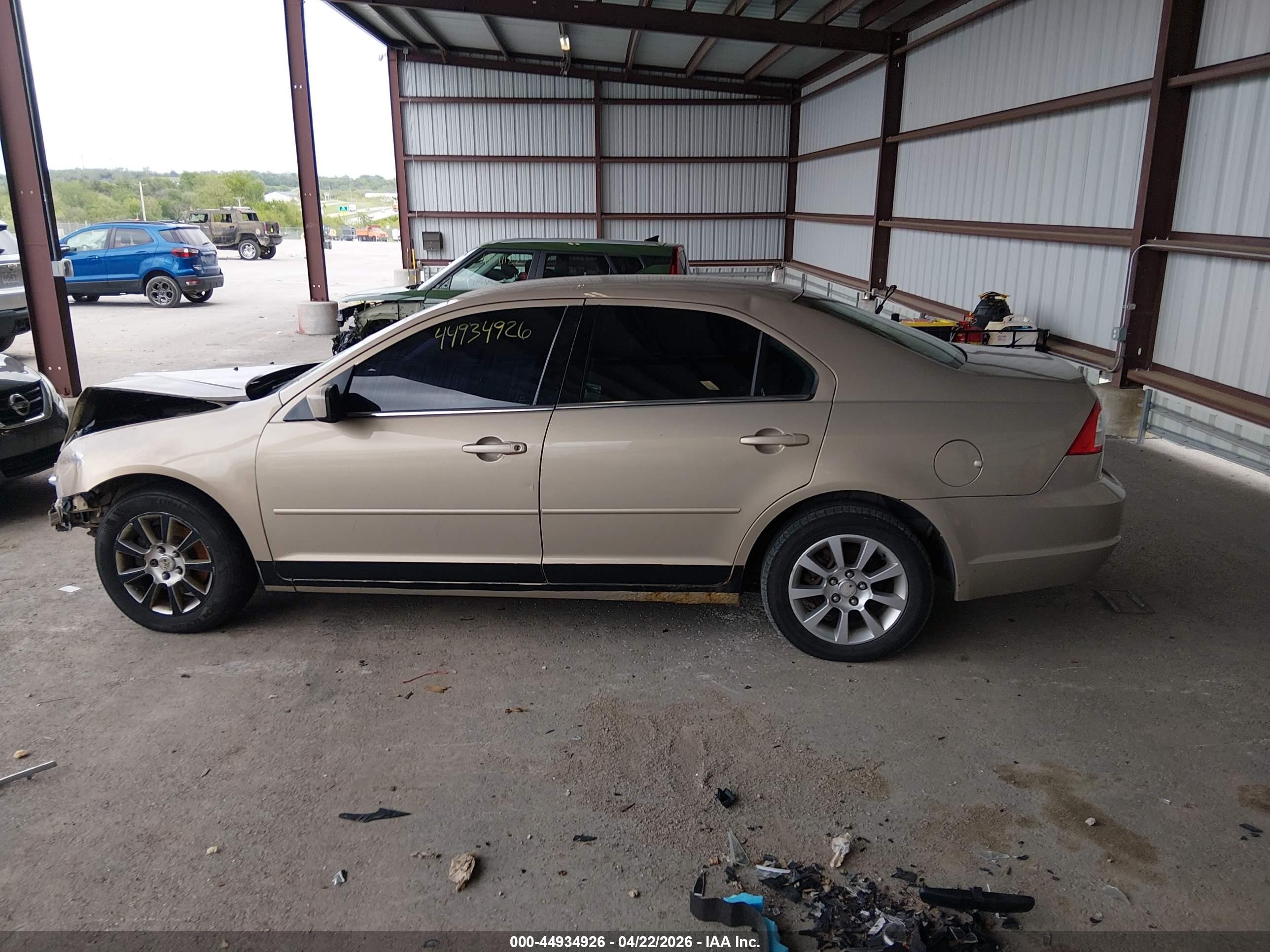 2006 Mercury Milan V6 Tan vin: 3MEFM07116R616200