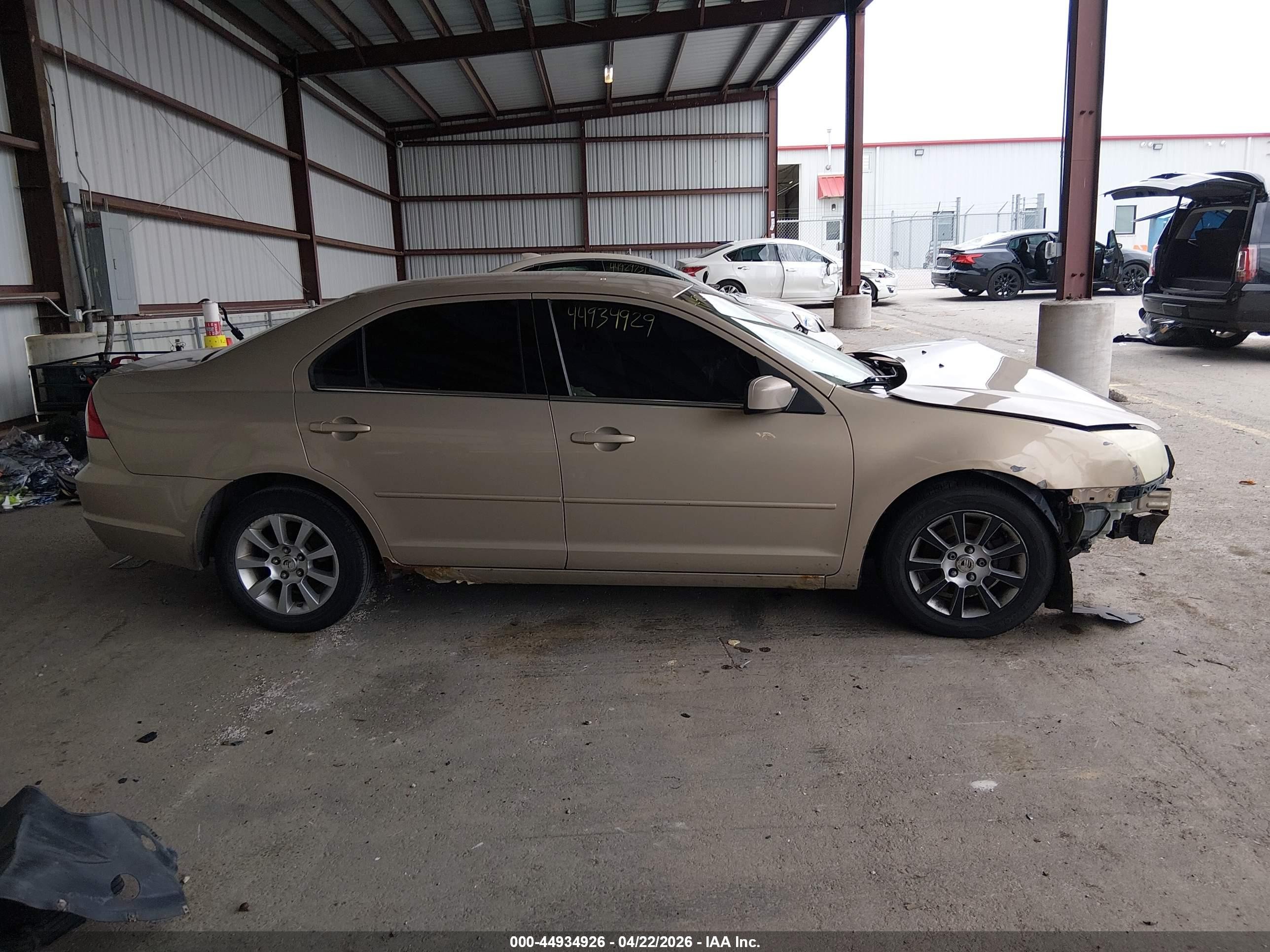 2006 Mercury Milan V6 Tan vin: 3MEFM07116R616200