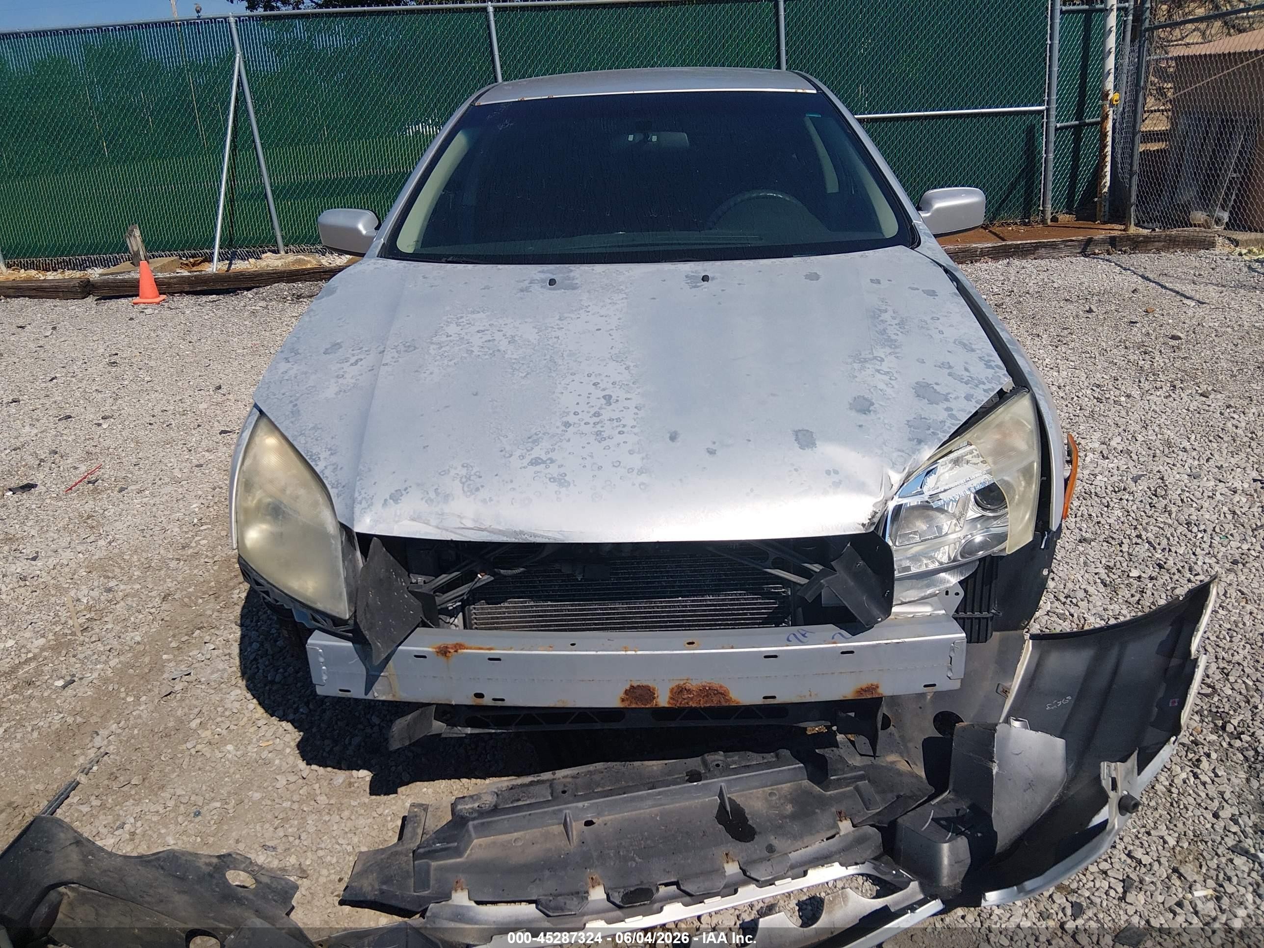 2006 Mercury Milan V6 Silver vin: 3MEFM07126R604699