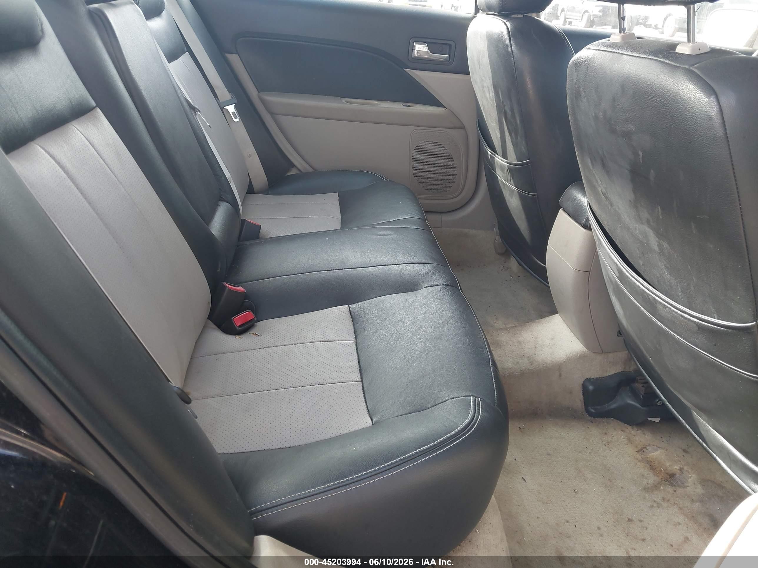 2006 Mercury Milan V6 Black vin: 3MEFM07126R639131