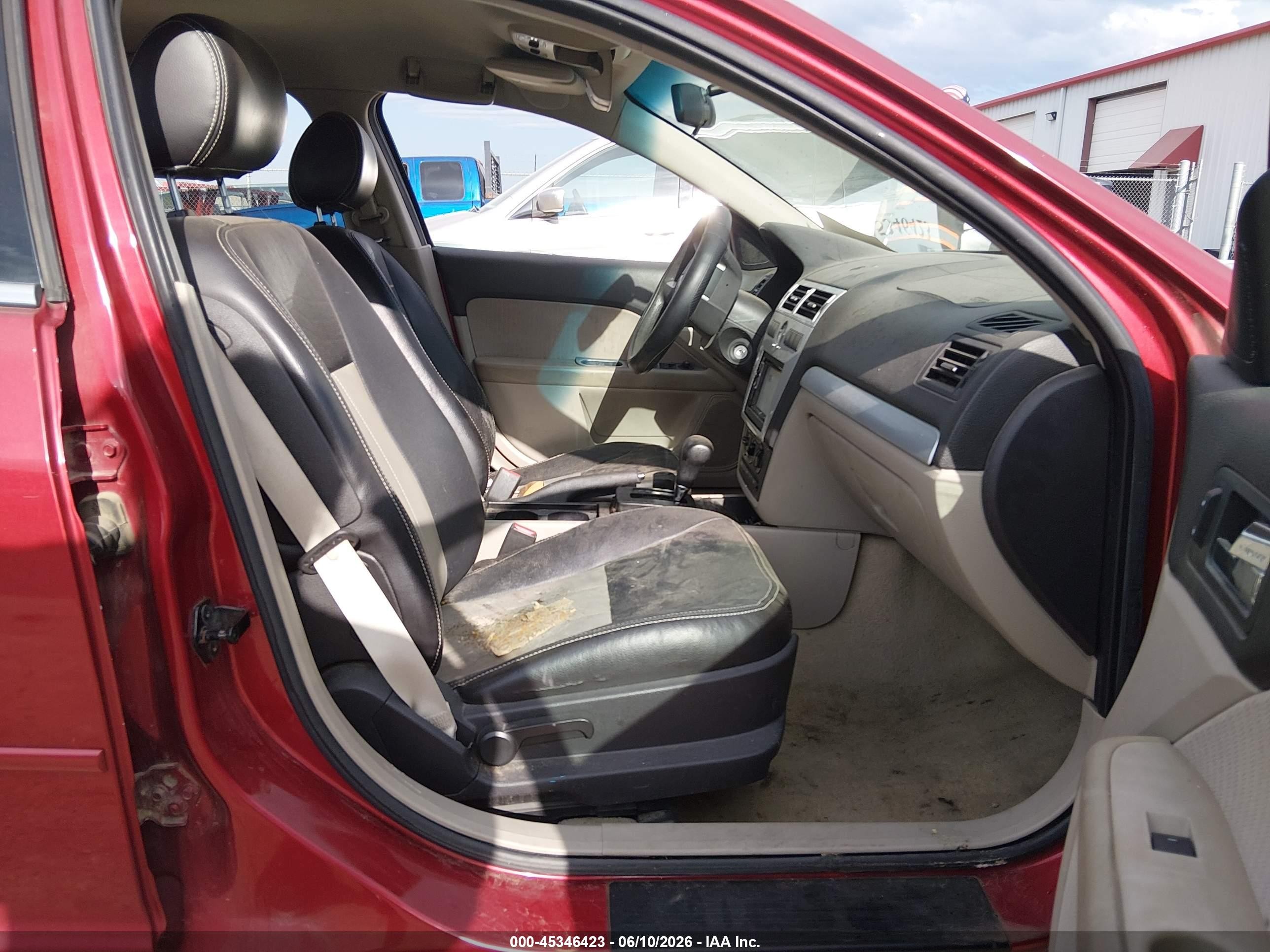 2006 Mercury Milan V6 Red vin: 3MEFM07166R622512