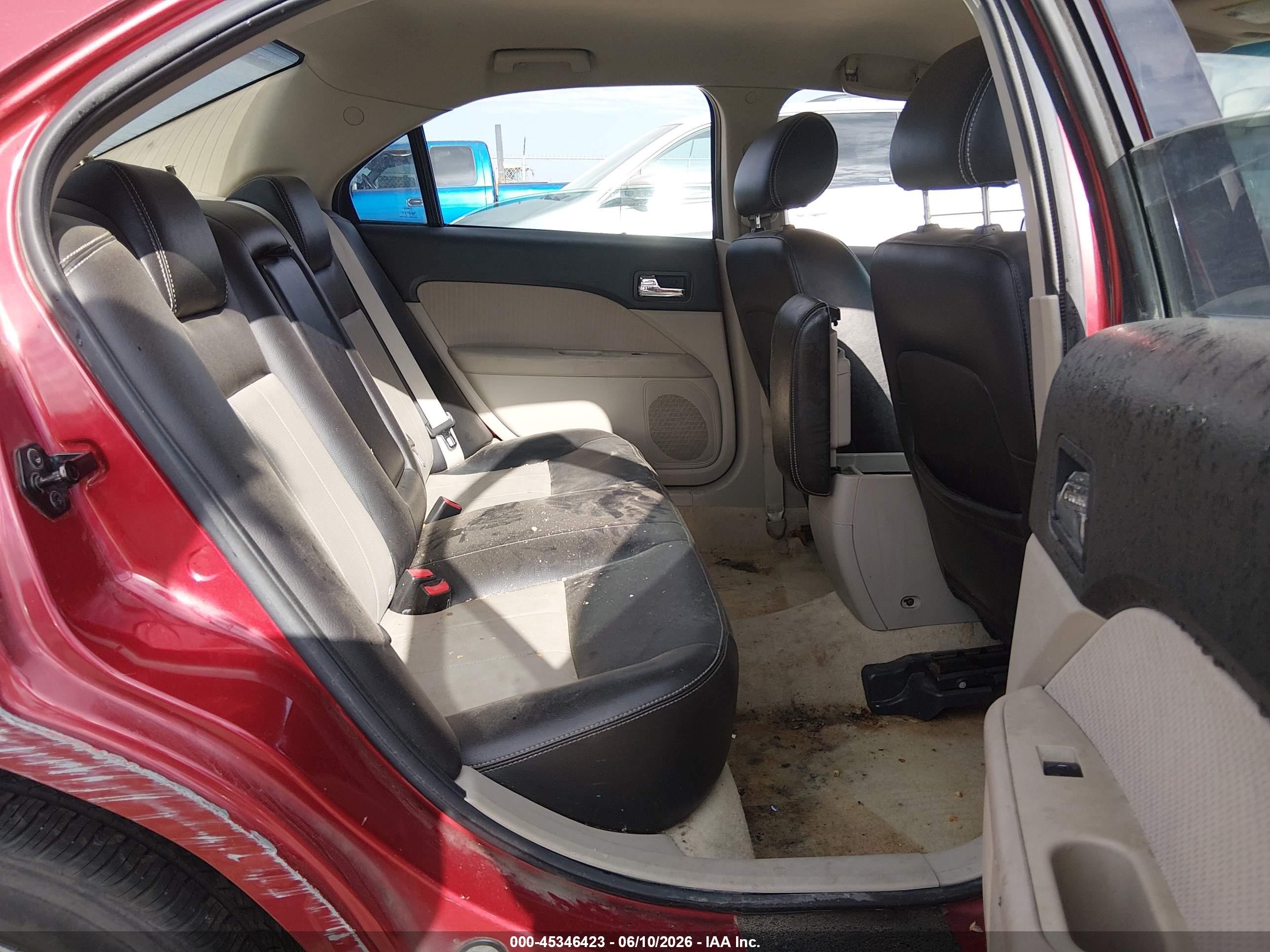2006 Mercury Milan V6 Red vin: 3MEFM07166R622512