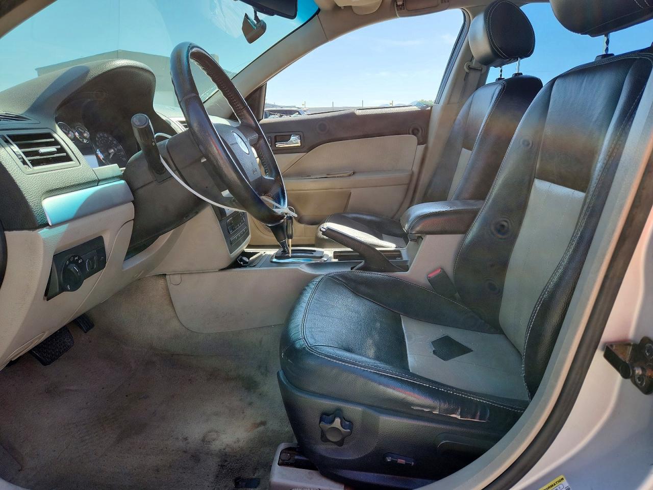 2006 Mercury Milan Premier Silver vin: 3MEFM08186R601563