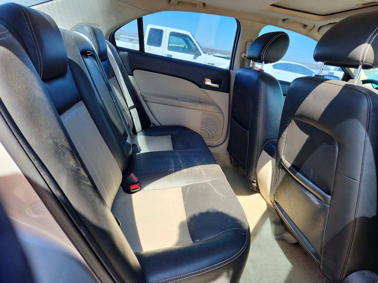 2006 Mercury Milan Premier Silver vin: 3MEFM08186R601563