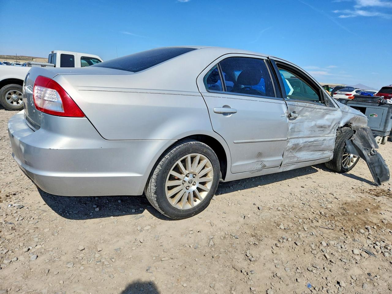 2006 Mercury Milan Premier Silver vin: 3MEFM08186R601563