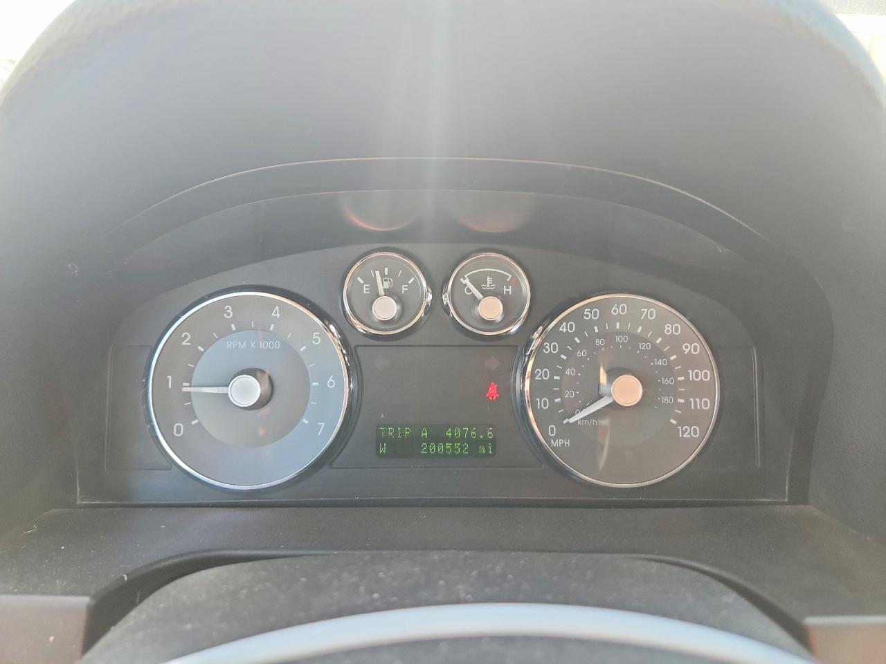 2006 Mercury Milan Premier Silver vin: 3MEFM08Z66R638486