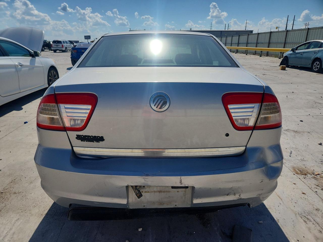 2006 Mercury Milan Premier Silver vin: 3MEFM08Z66R638486