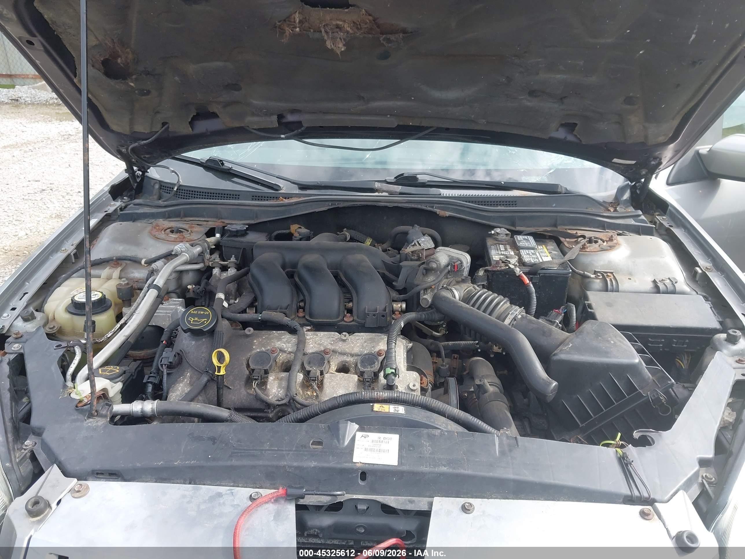 2008 Mercury Milan V6 Gray vin: 3MEHM01108R654165