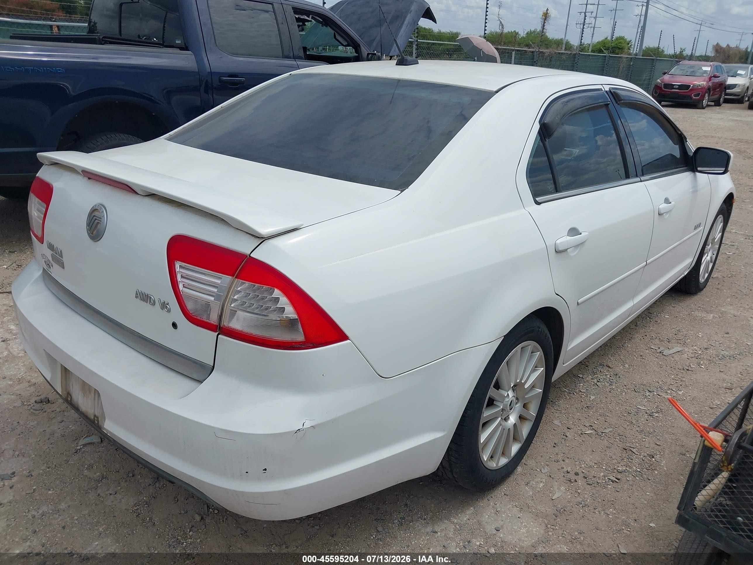 2007 Mercury Milan V6 Premier Белый vin: 3MEHM02107R642093