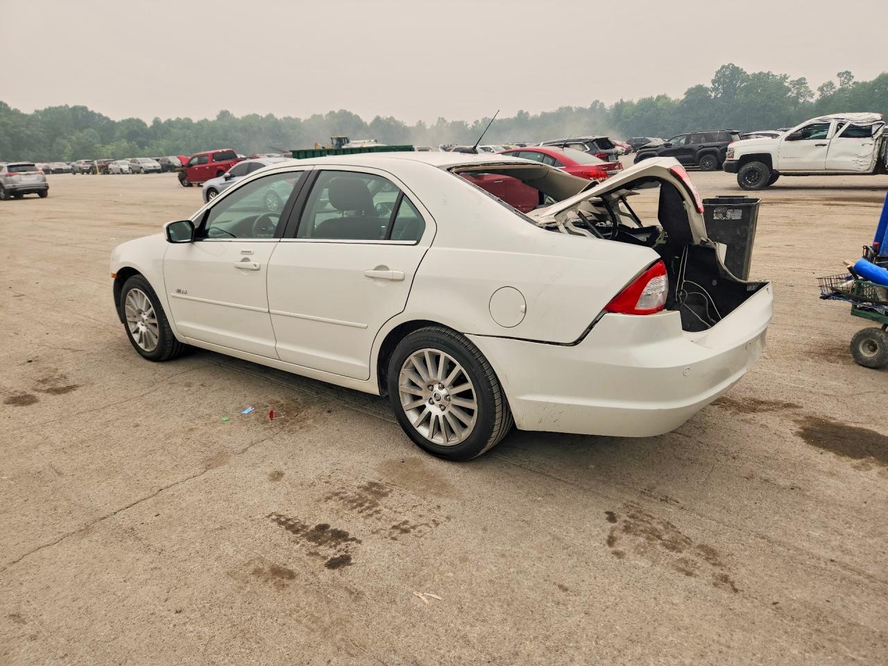 2008 Mercury Milan Premier White vin: 3MEHM02128R617231