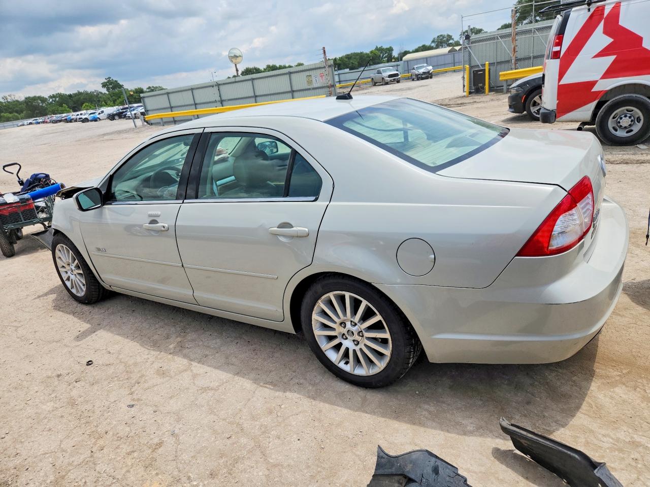 2008 Mercury Milan Premier Silver vin: 3MEHM02148R645774
