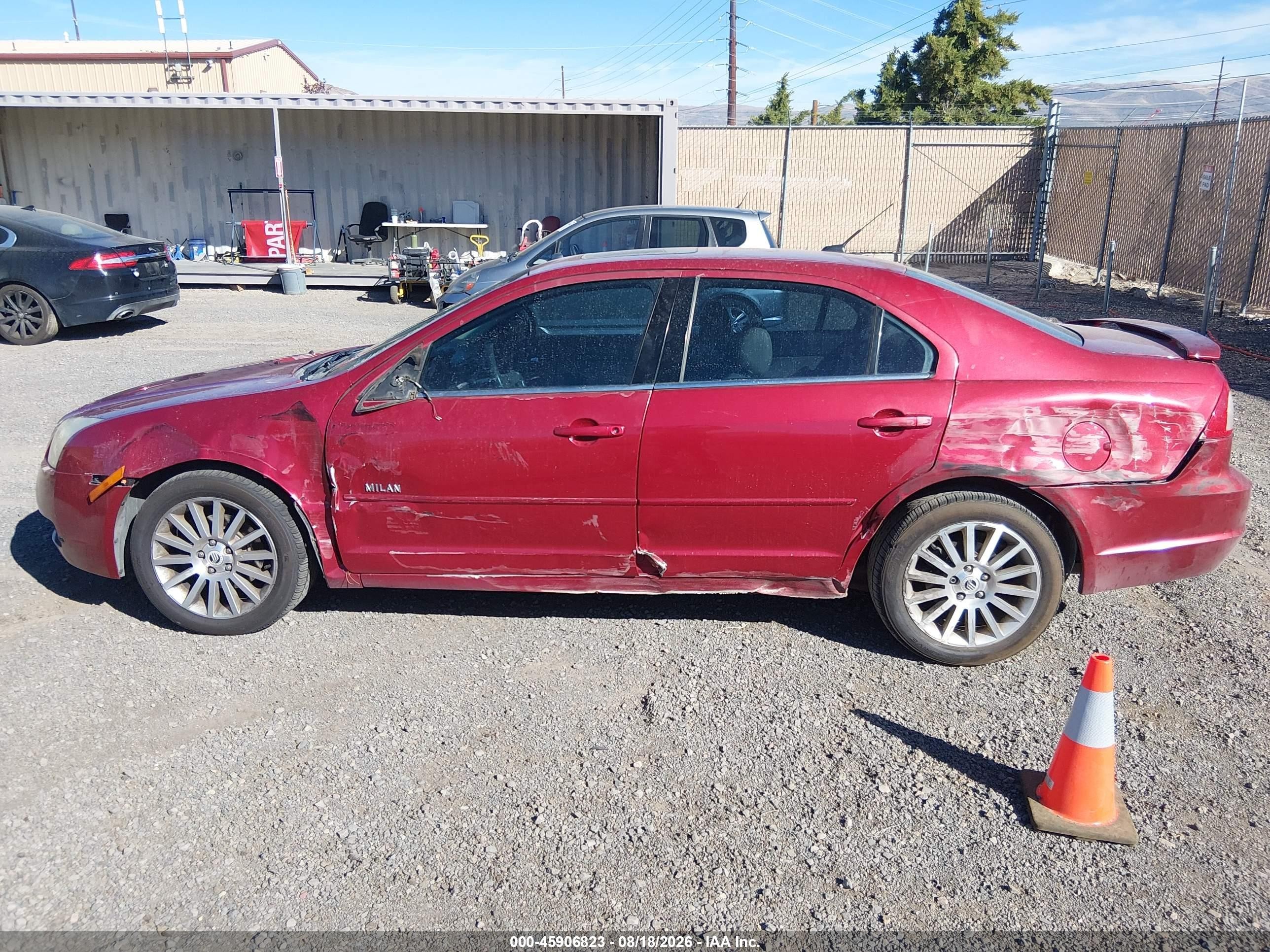 2007 Mercury Milan V6 Premier Maroon vin: 3MEHM02157R637665