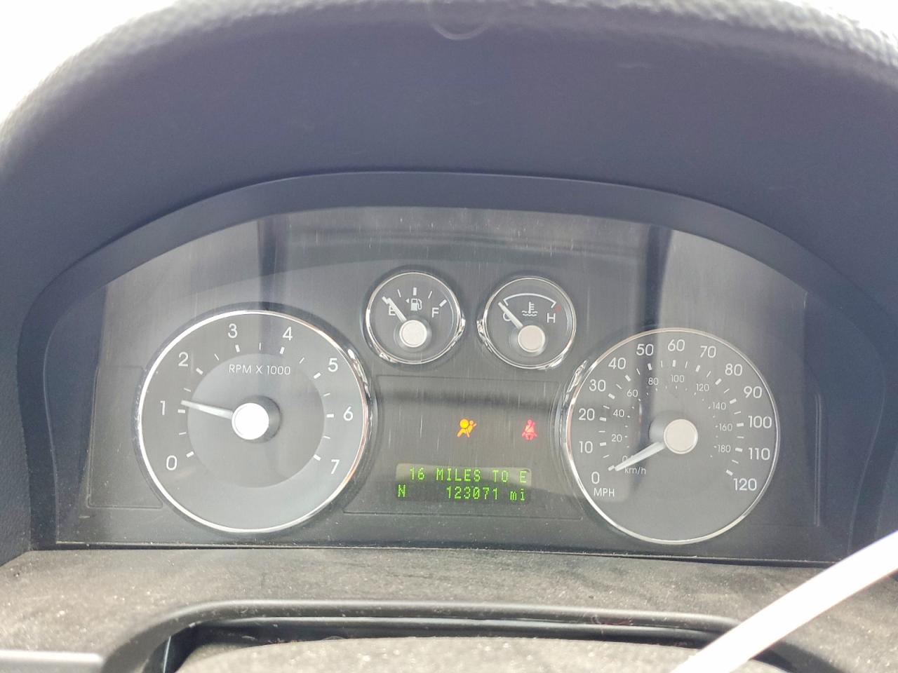 2007 Mercury Milan Premier Red vin: 3MEHM021X7R628878