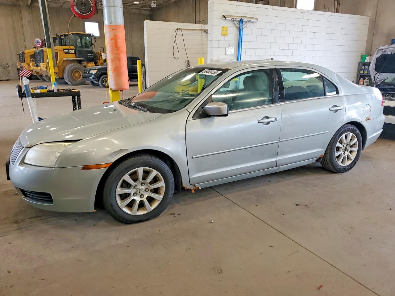 2007 Mercury Milan Silver vin: 3MEHM07157R601385