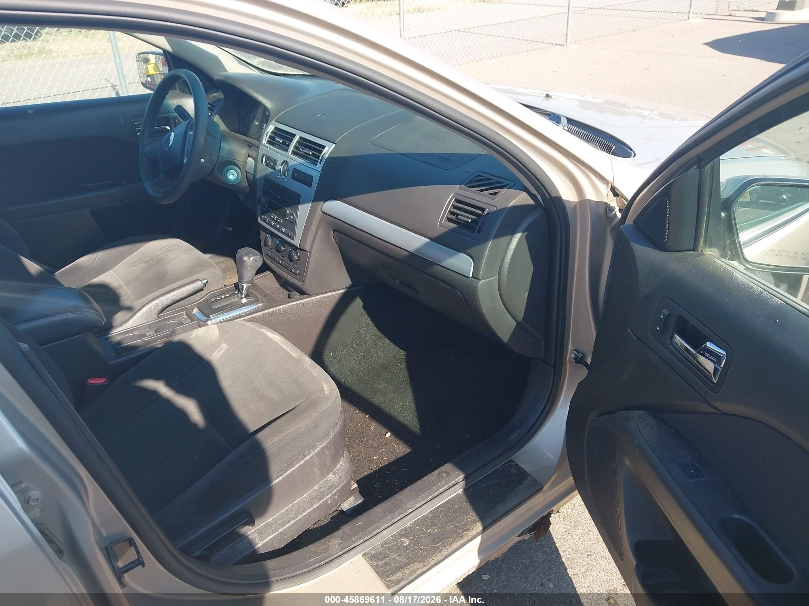 2007 Mercury Milan V6 (120a) Champagne vin: 3MEHM07177R643511