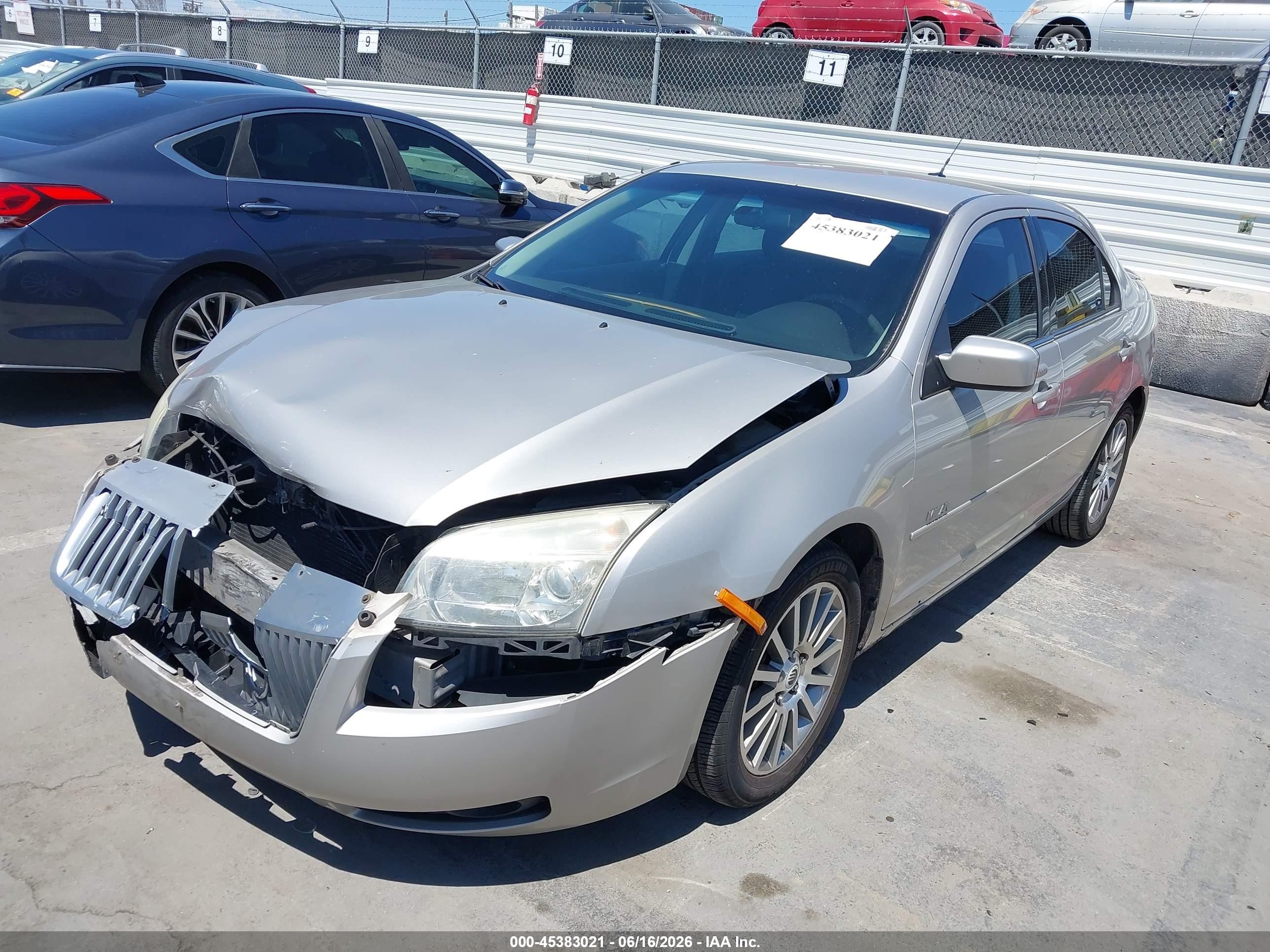 2008 Mercury Milan V6 Silver vin: 3MEHM07198R600600