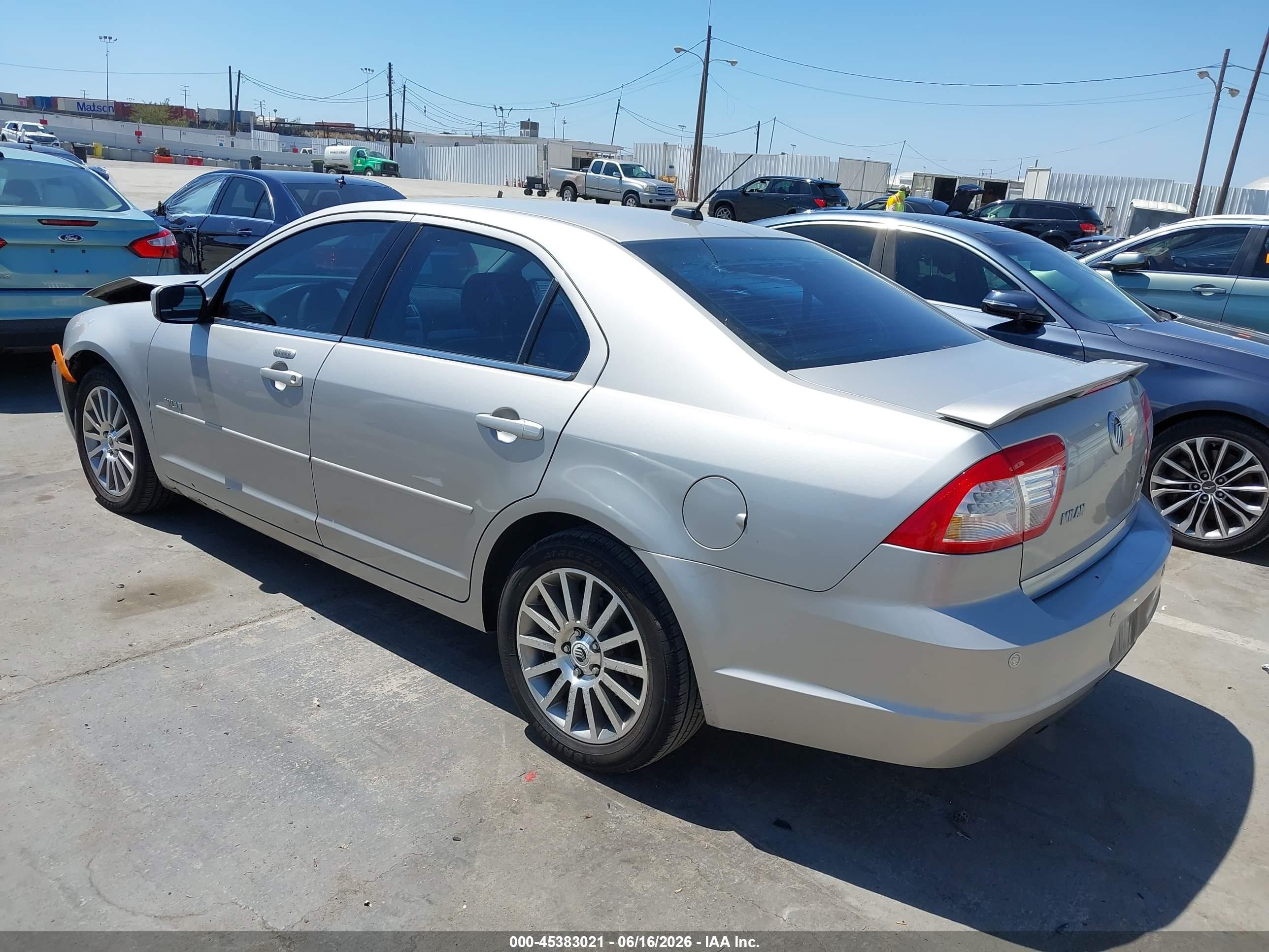 2008 Mercury Milan V6 Silver vin: 3MEHM07198R600600