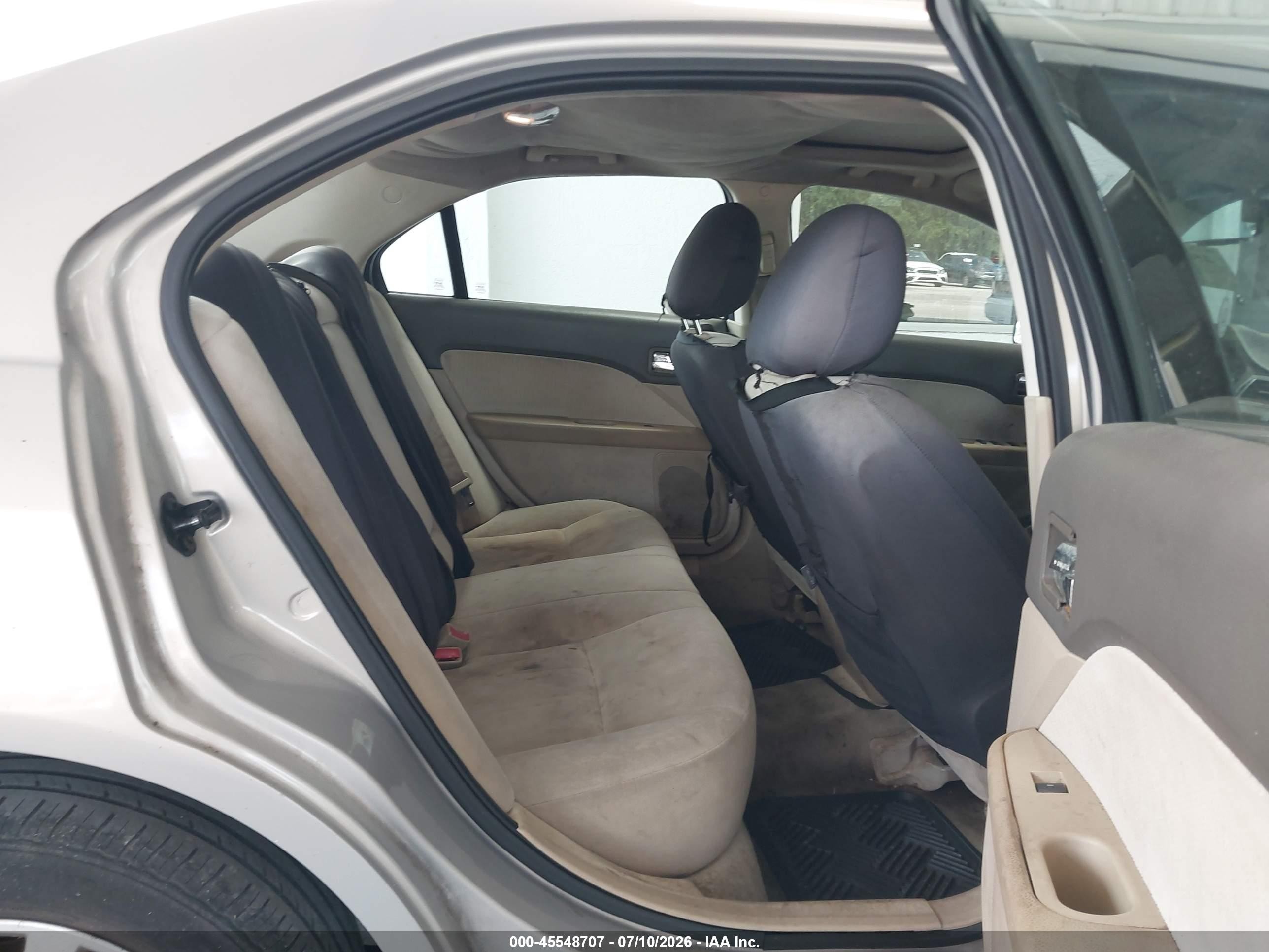 2009 Mercury Milan I4 Beige vin: 3MEHM07Z09R622878