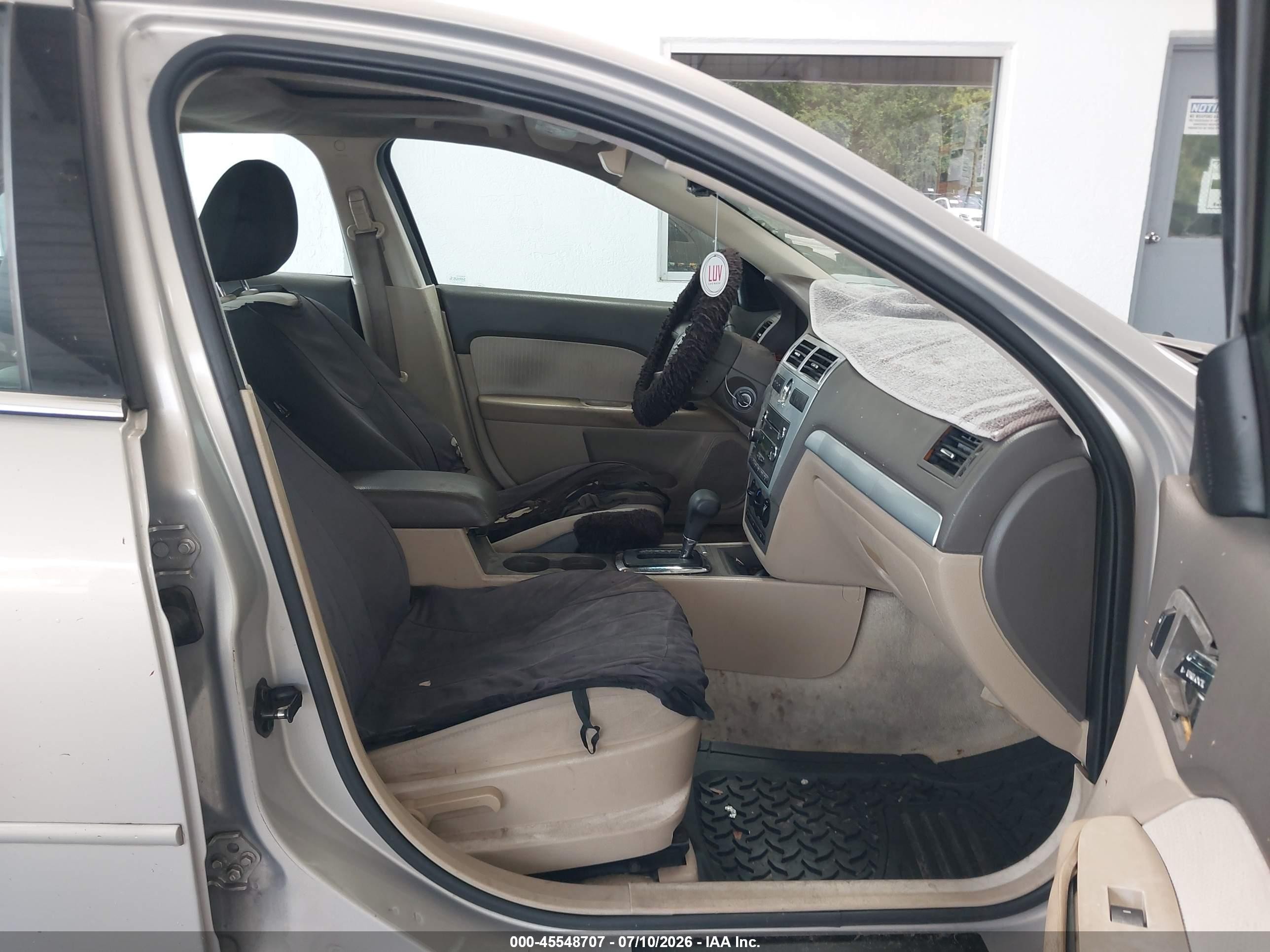 2009 Mercury Milan I4 Beige vin: 3MEHM07Z09R622878