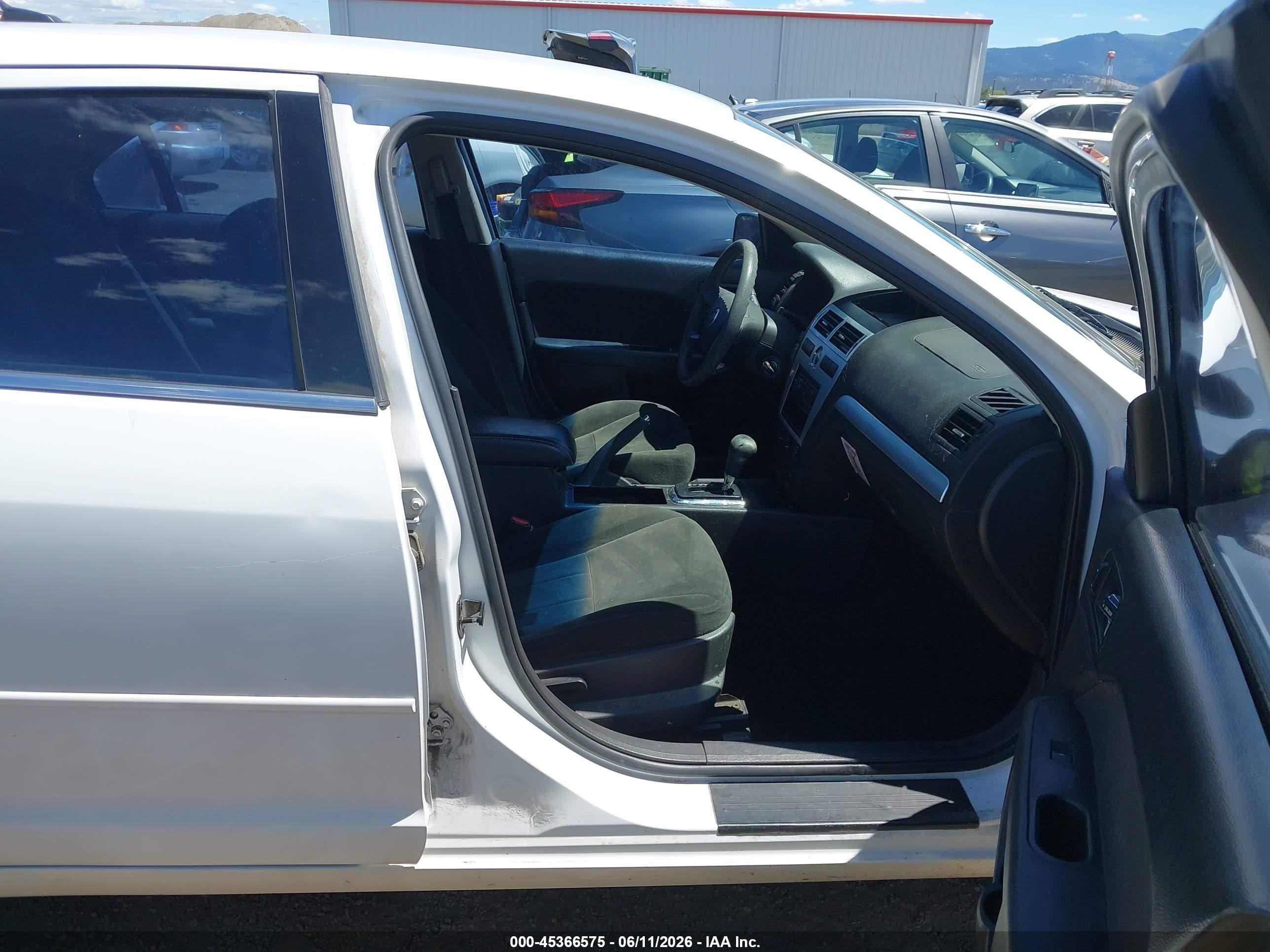 2007 Mercury Milan I4 (100a) White vin: 3MEHM07Z27R628579