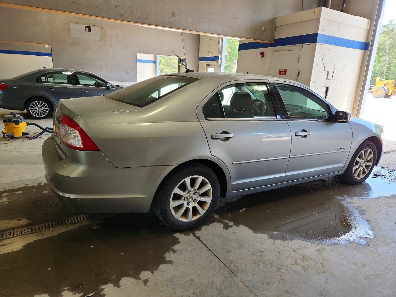 2008 Mercury Milan Gray vin: 3MEHM07Z28R636411