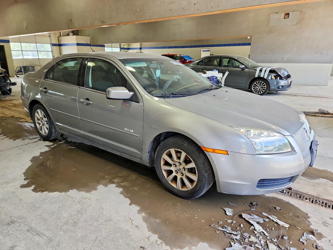 2008 Mercury Milan Gray vin: 3MEHM07Z28R636411