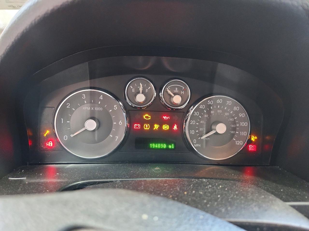 2008 Mercury Milan Gray vin: 3MEHM07Z28R636411