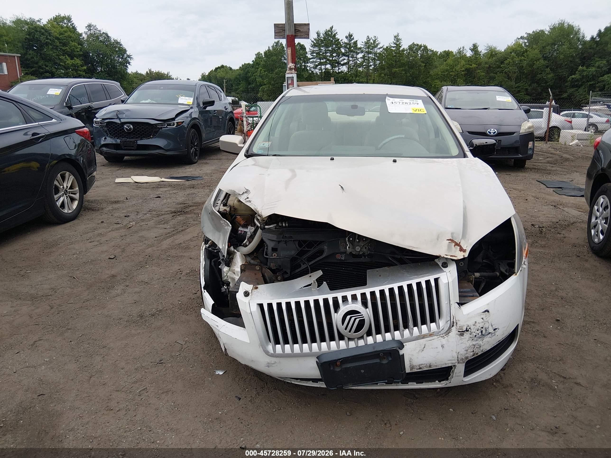 2009 Mercury Milan I4 Silver vin: 3MEHM07Z59R623928