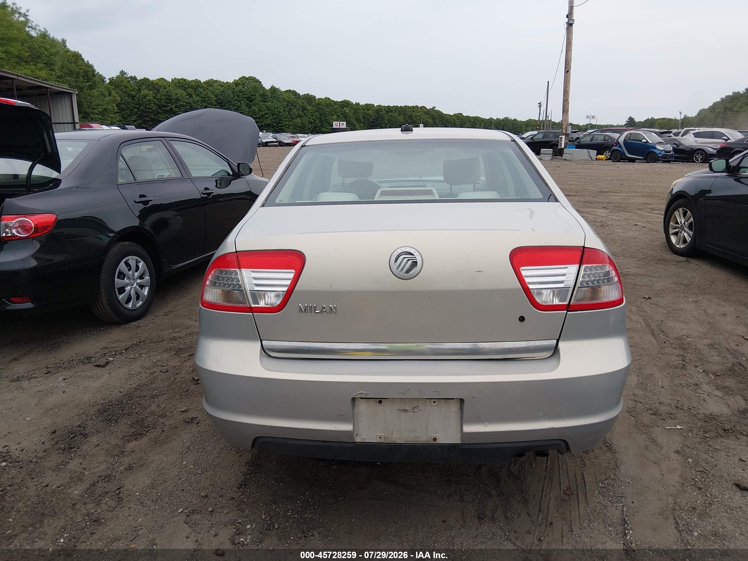 2009 Mercury Milan I4 Silver vin: 3MEHM07Z59R623928