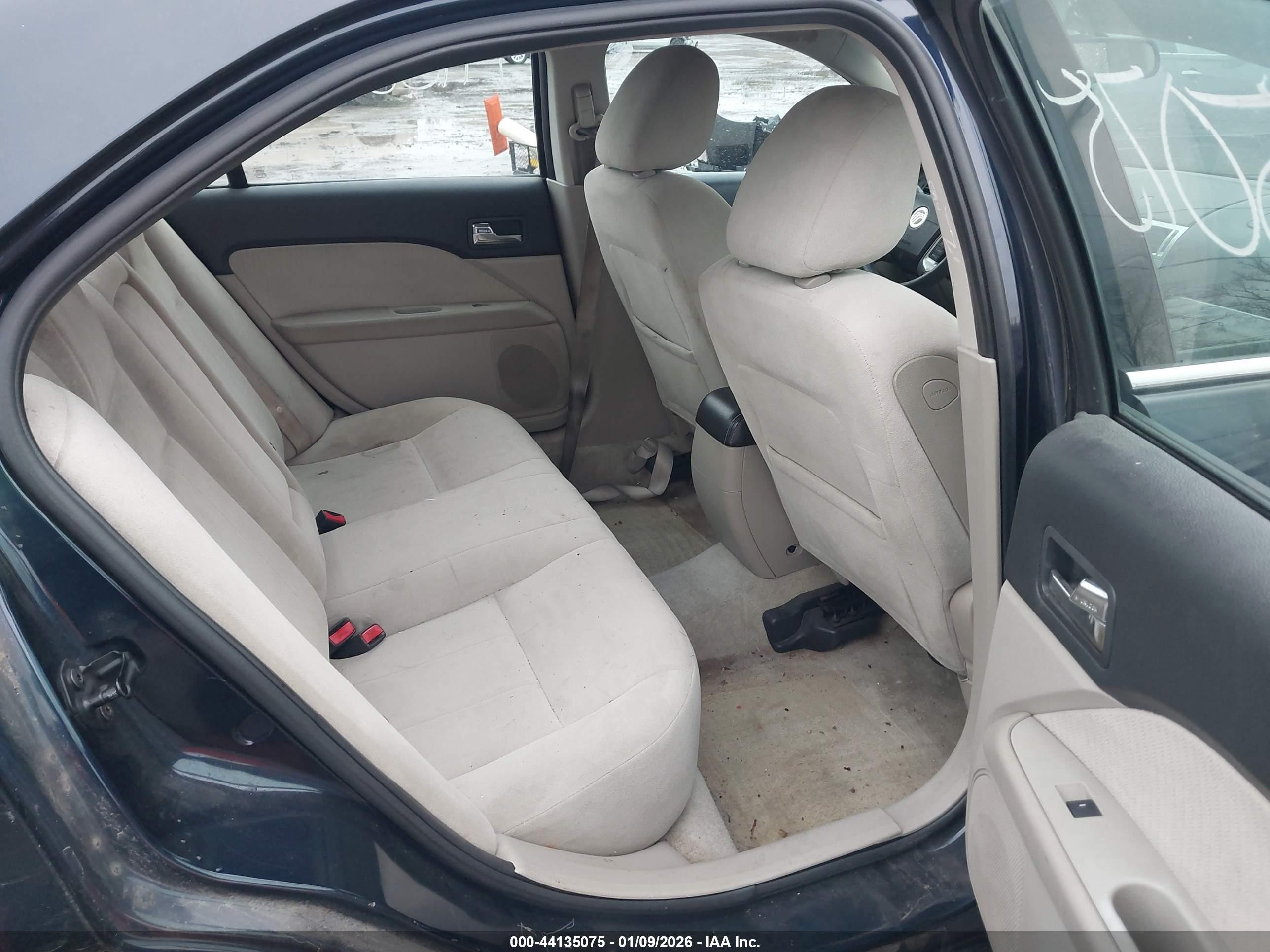 2009 Mercury Milan I4 Dark Blue vin: 3MEHM07Z59R630796