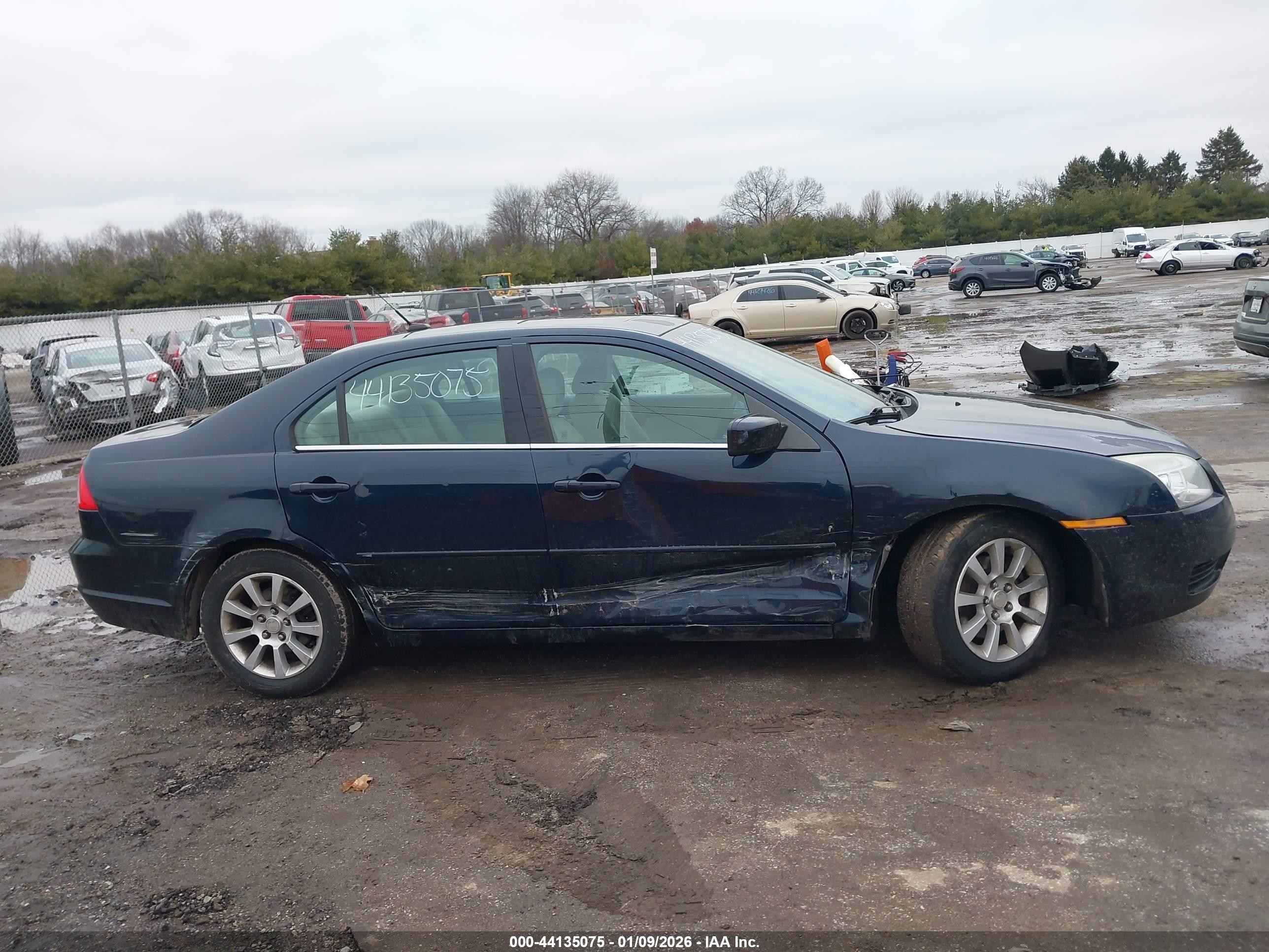 2009 Mercury Milan I4 Dark Blue vin: 3MEHM07Z59R630796