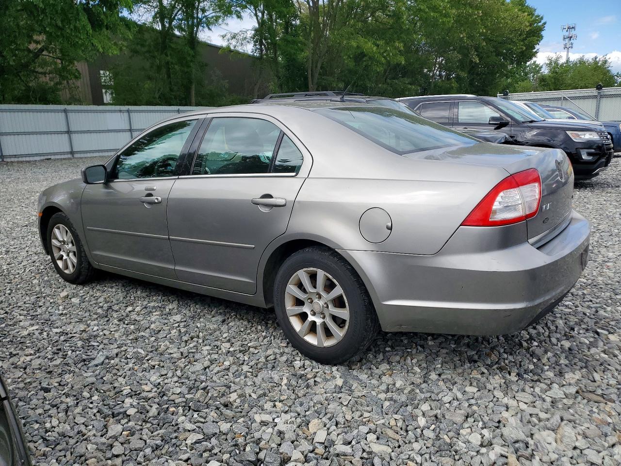 2009 Mercury Milan Gray vin: 3MEHM07Z99R603827