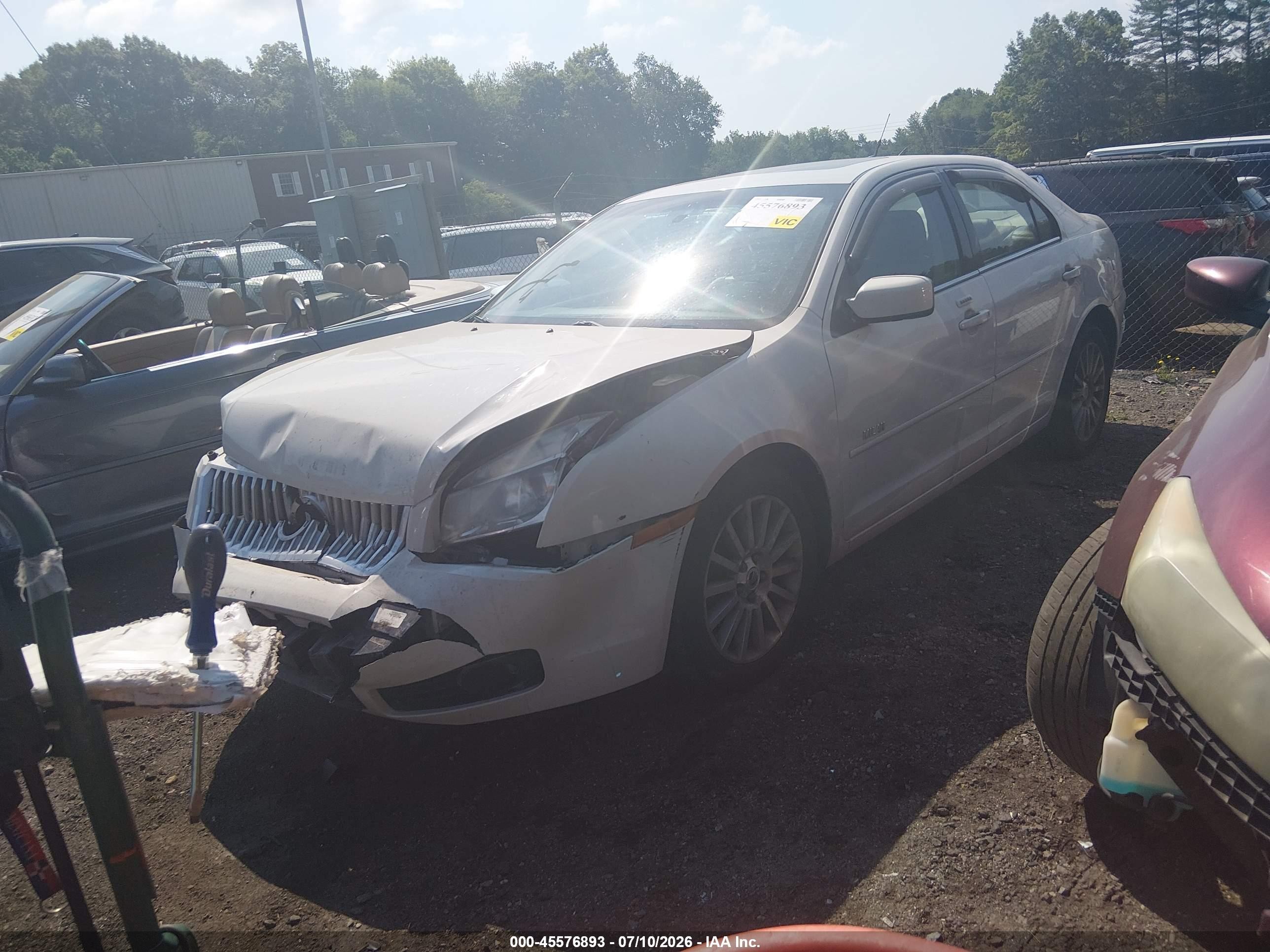 2008 Mercury Milan V6 Premier White vin: 3MEHM08108R654432