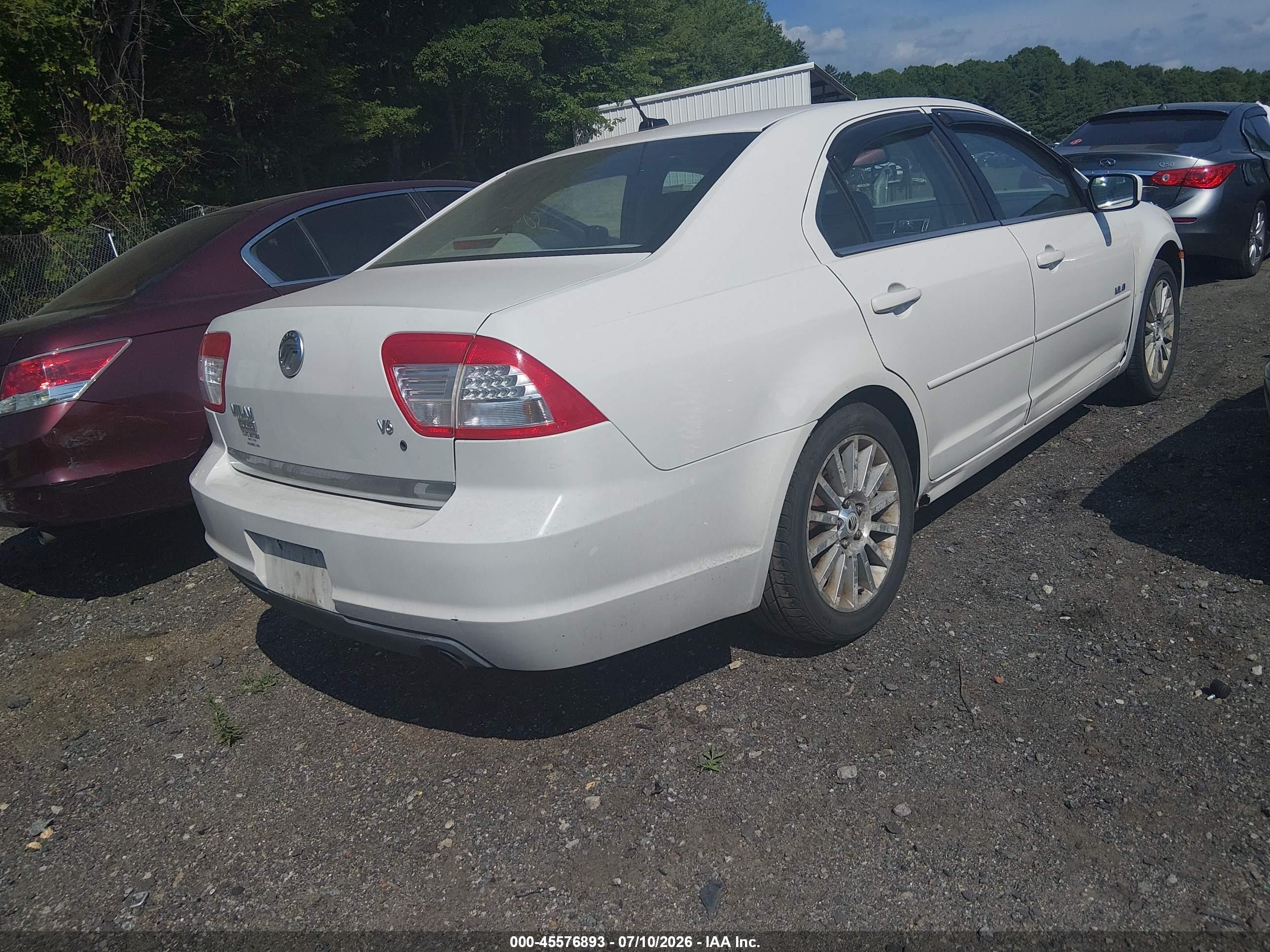 2008 Mercury Milan V6 Premier White vin: 3MEHM08108R654432
