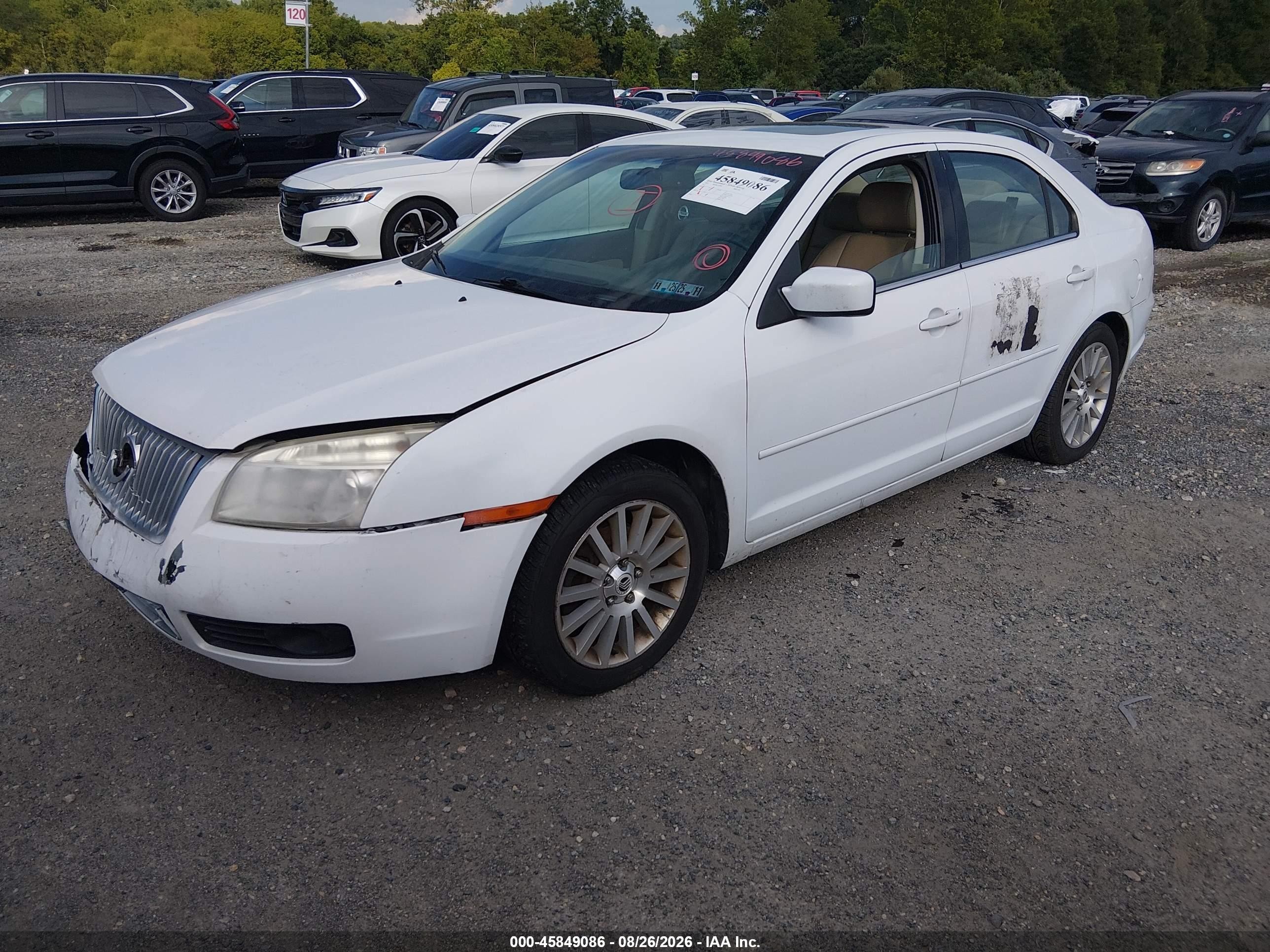 2007 Mercury Milan Premier White vin: 3MEHM08117R604010